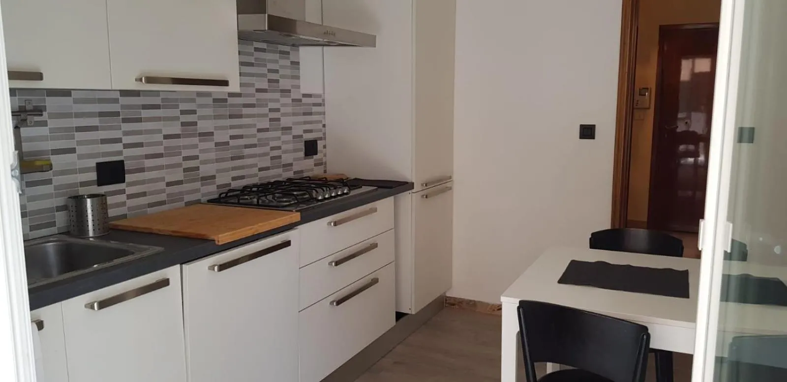 Communal kitchen in Da Emi E Giuly