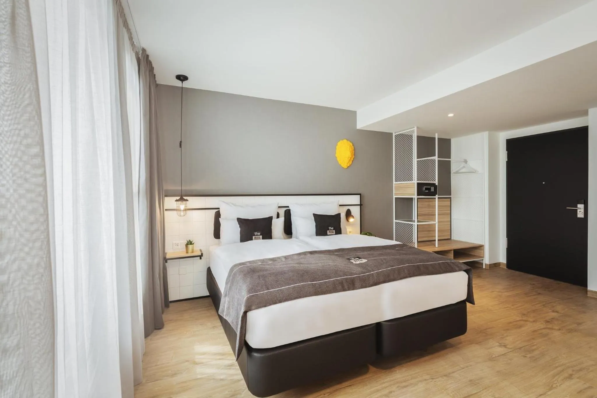 Photo of the whole room, Bed in Holiday Inn - the niu, Leo Nuremberg by IHG