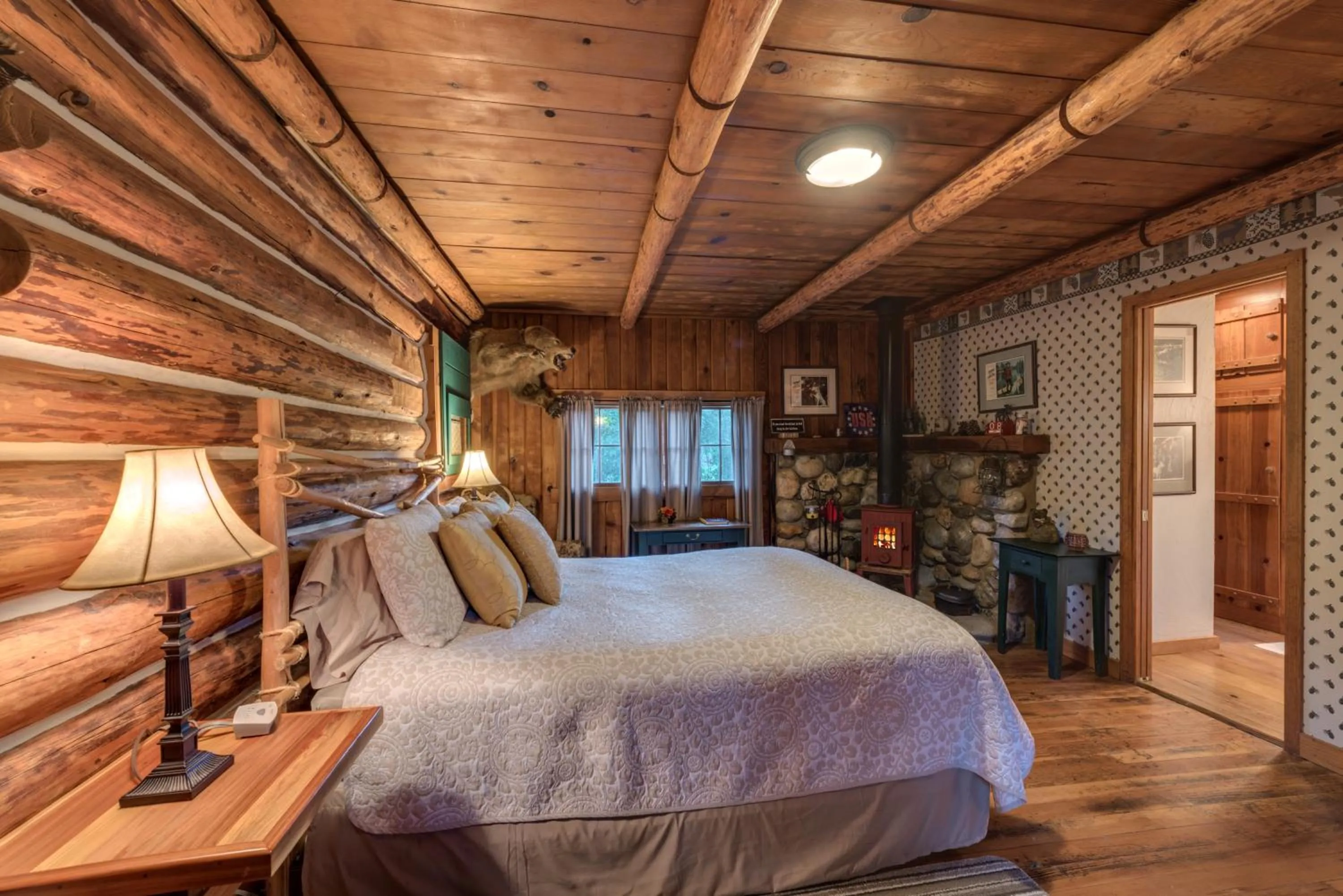 Bedroom, Bed in The Davies Family Inn