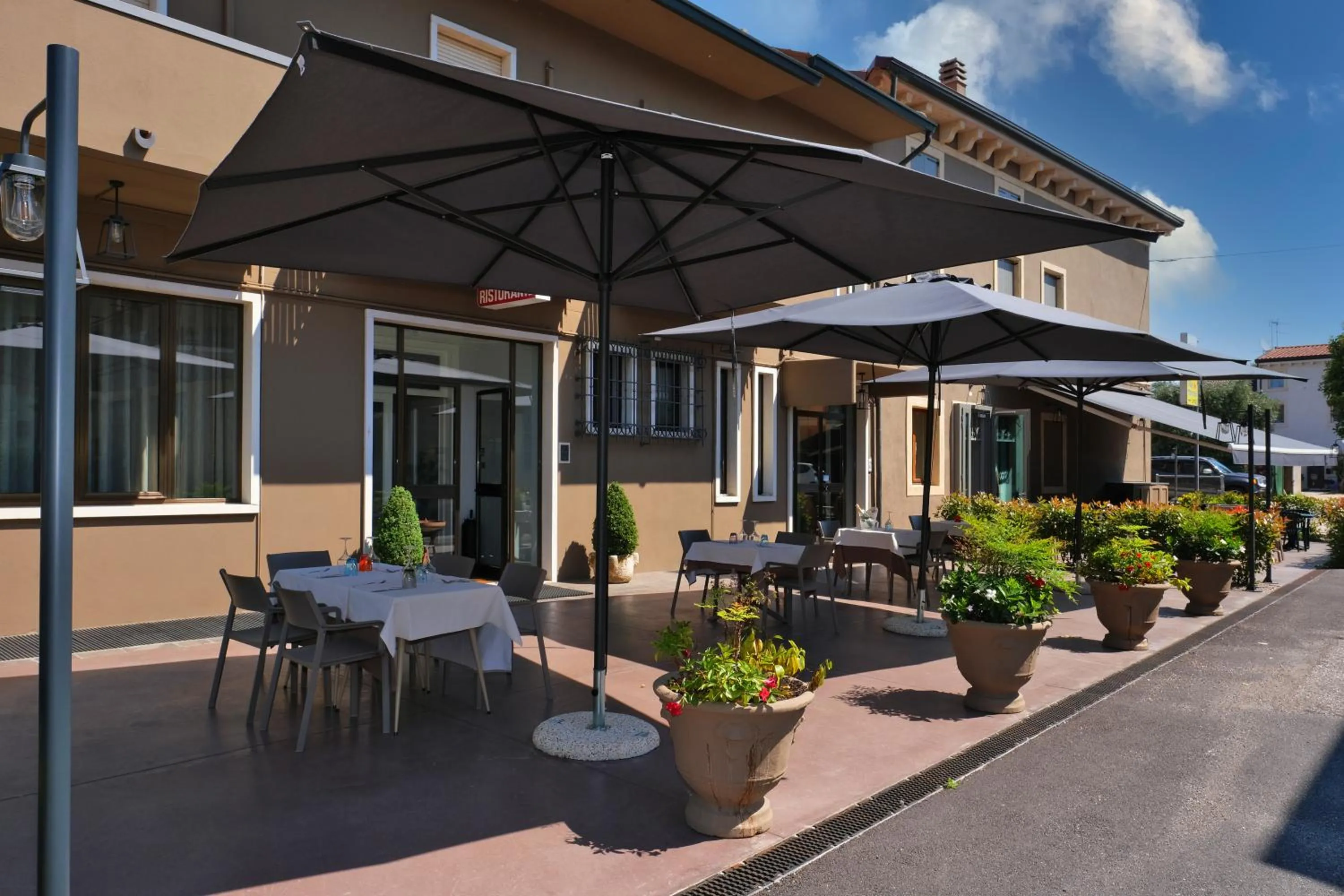 Property building in Hotel Gelmini