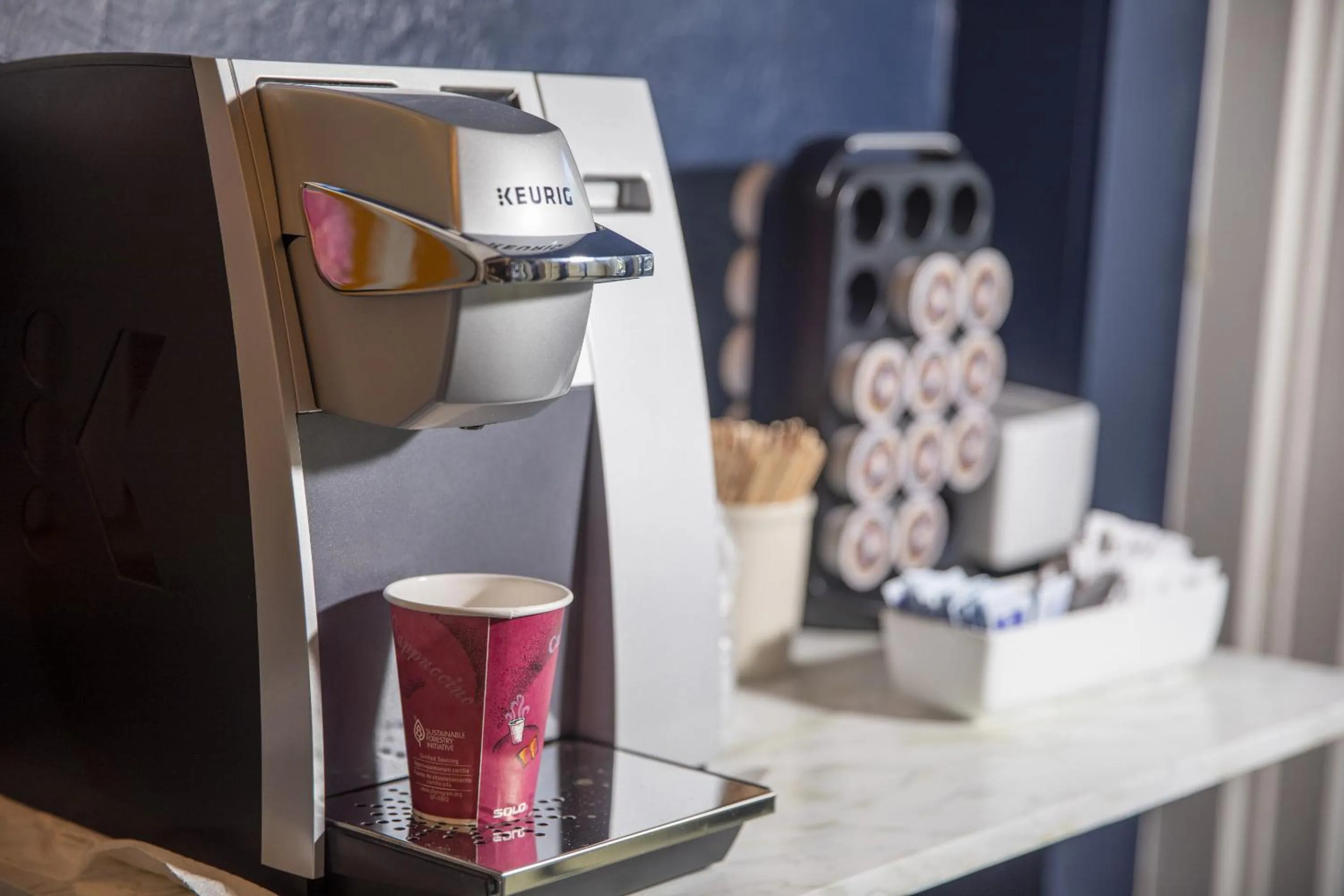 Food and drinks in Edwardian Hotel