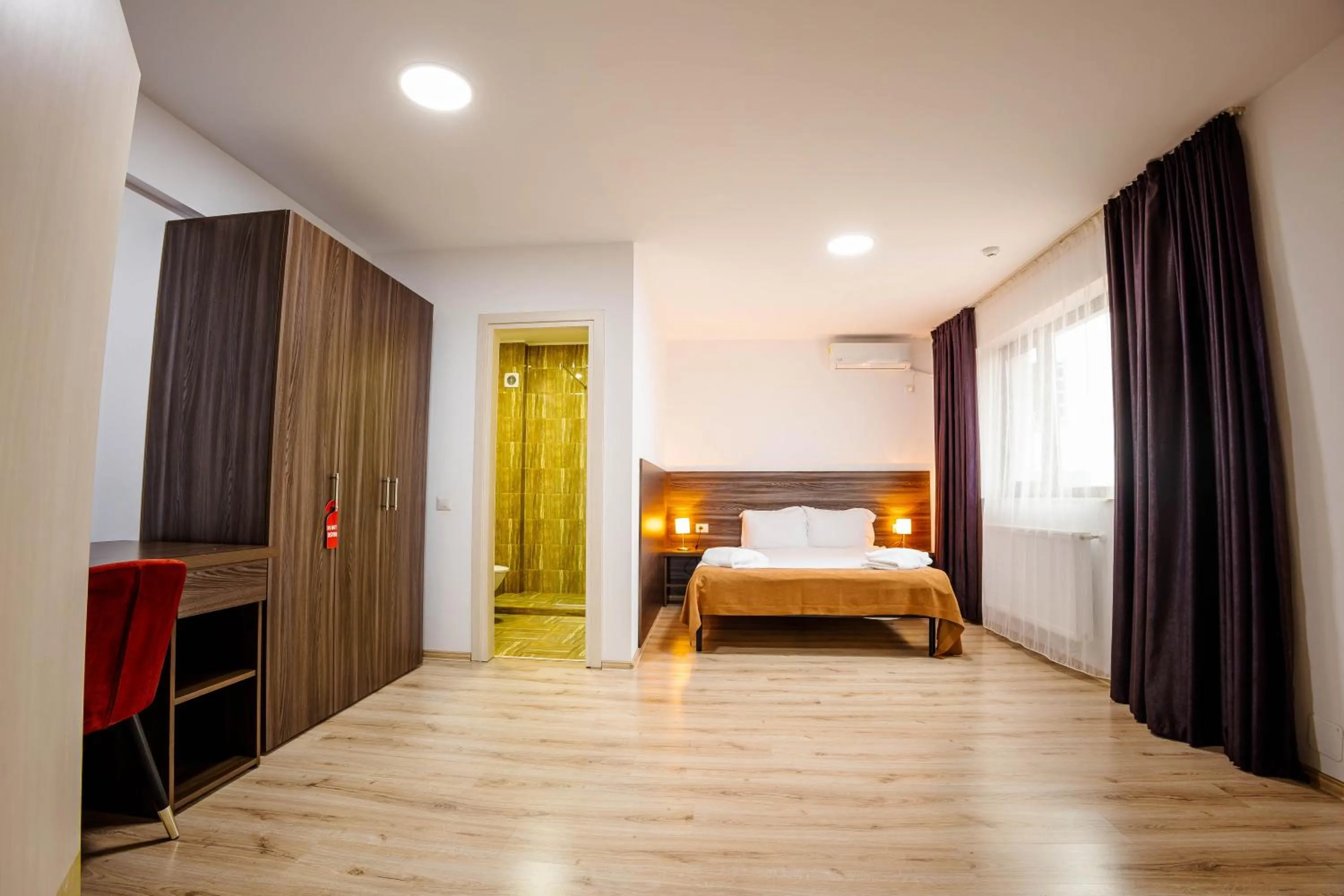 Bedroom, Bed in Bliss Inn Tunari