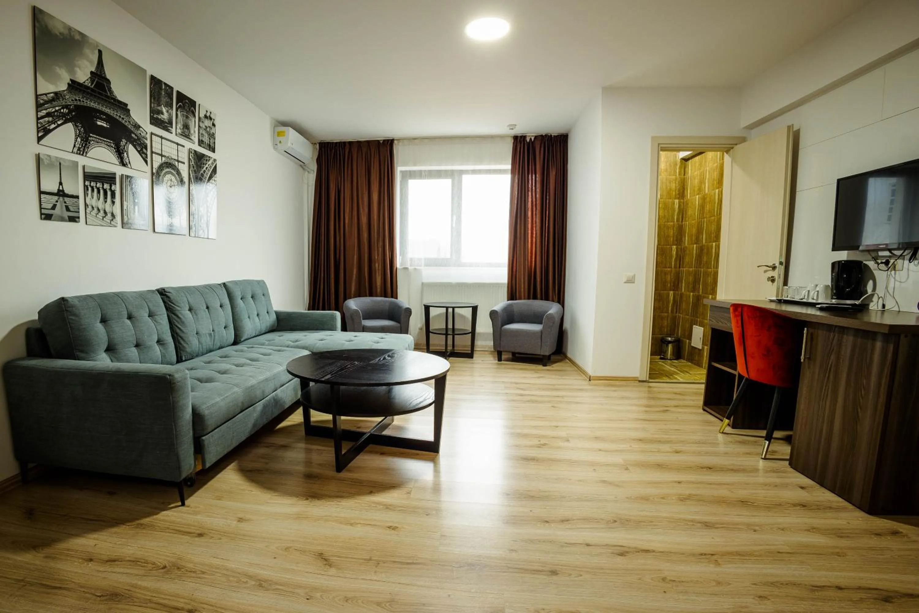 Living room in Bliss Inn Tunari