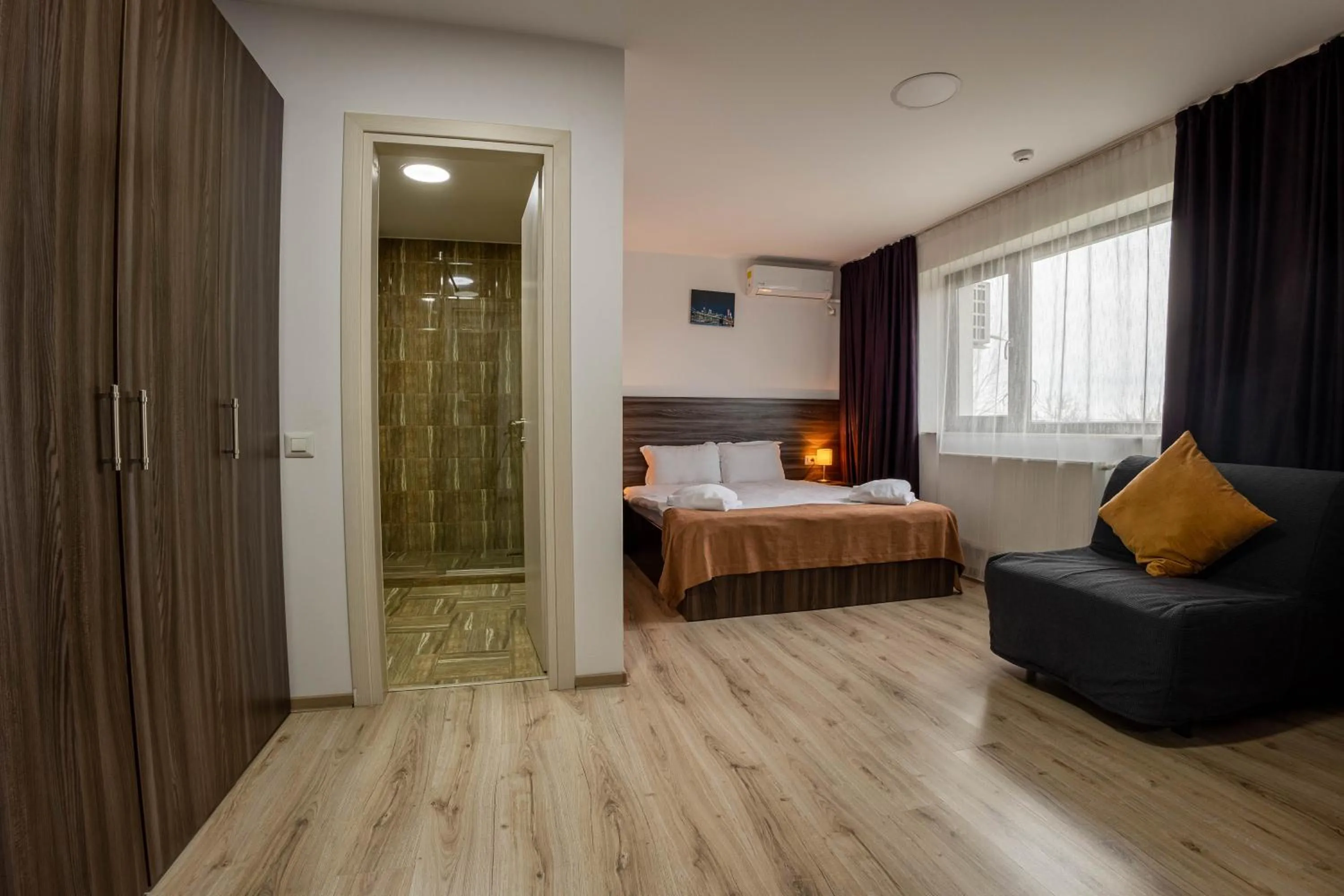 Bed in Bliss Inn Tunari