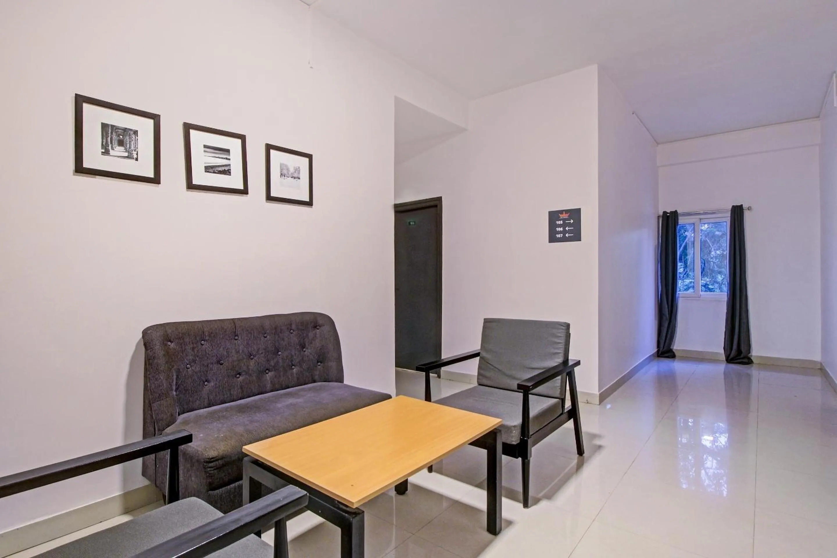 Lobby or reception in Hotel O SS Skyline