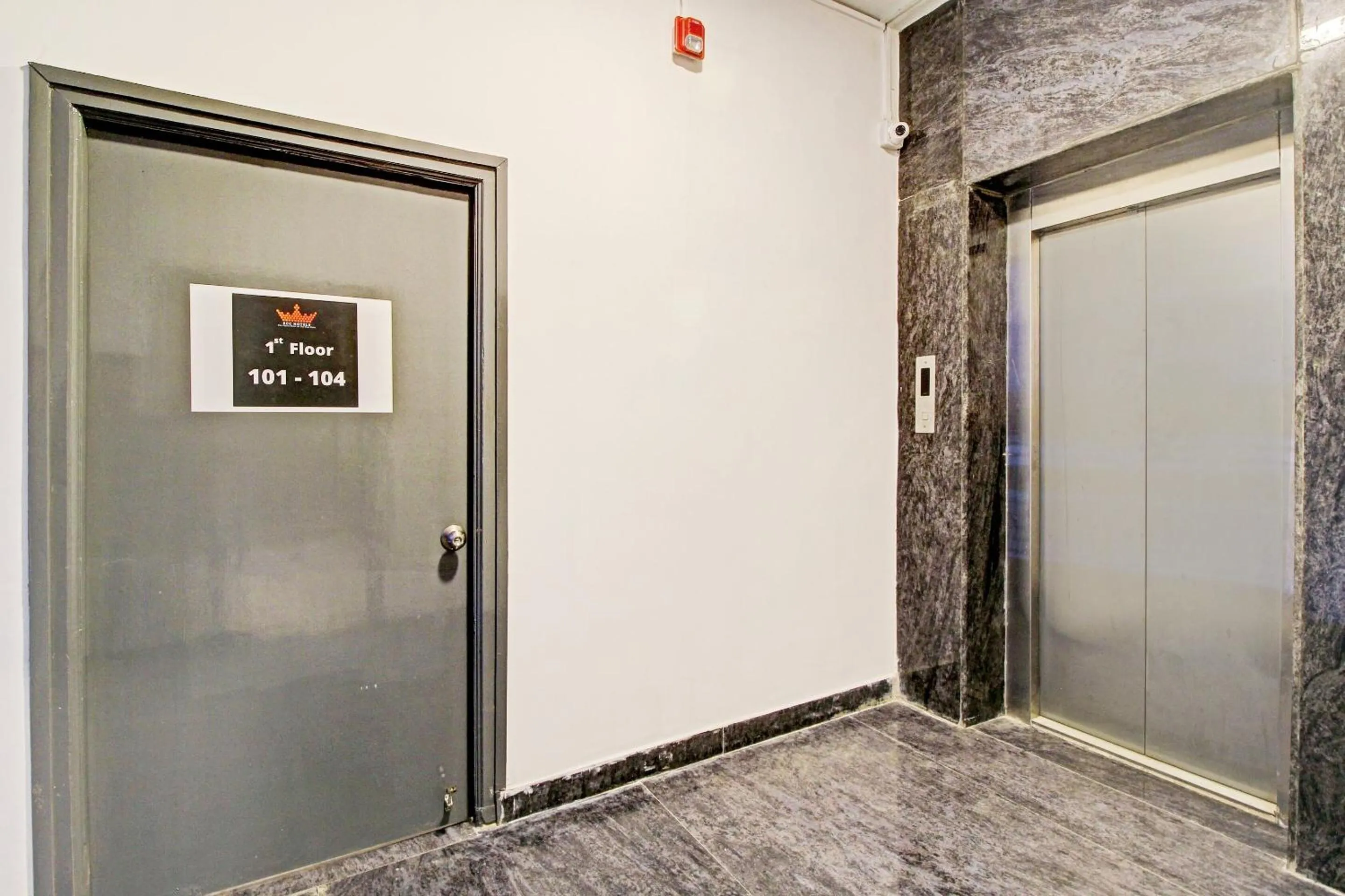 Lobby or reception in Hotel O SS Skyline