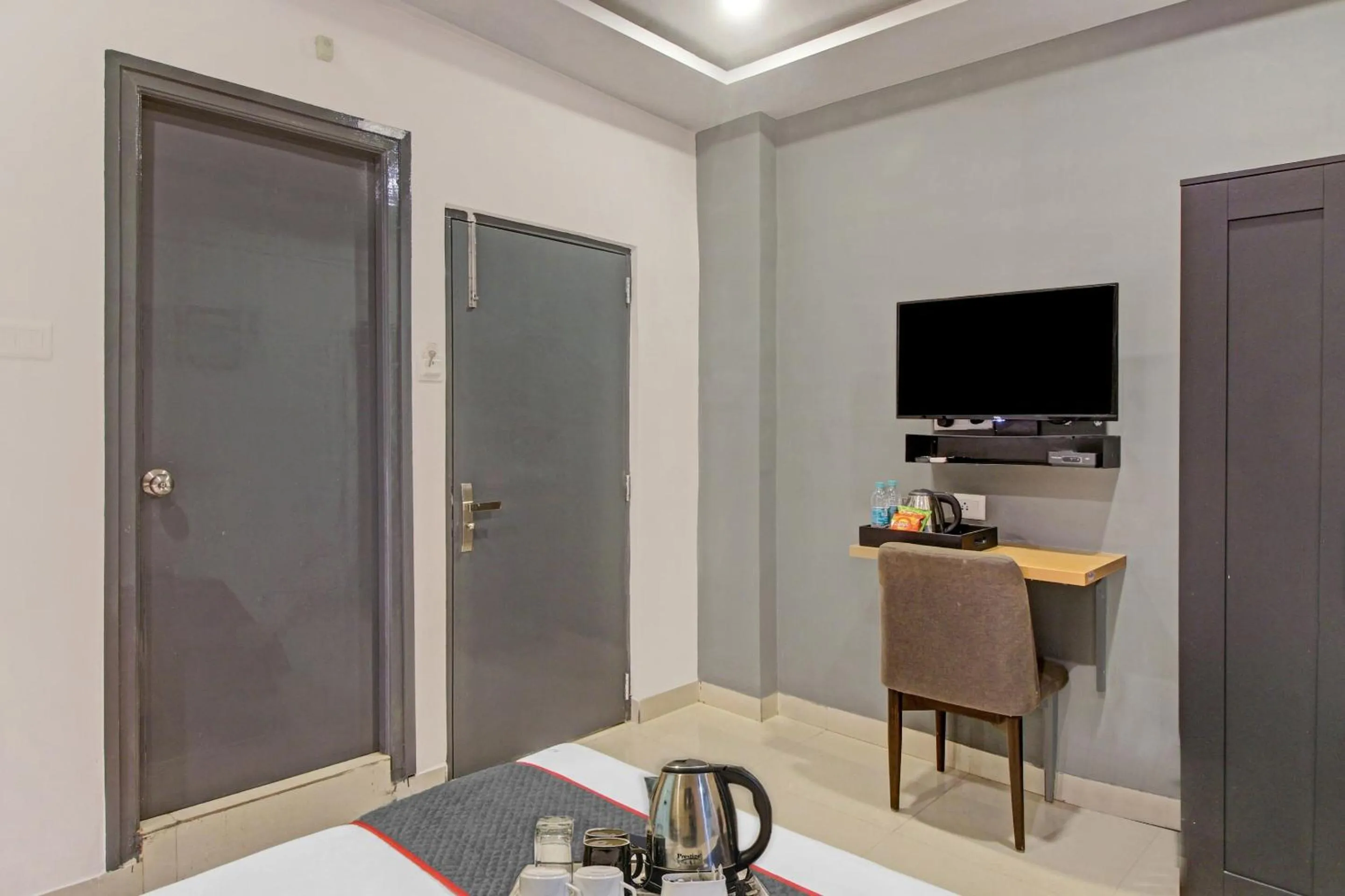 Facade/entrance in Hotel O SS Skyline