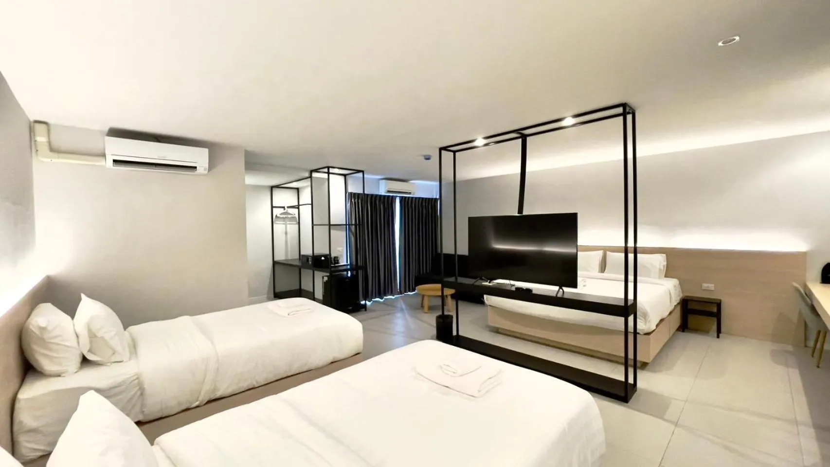 Photo of the whole room, Bed in BOOK Design Hotel