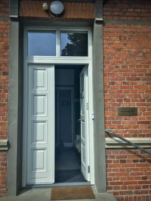 Facade/entrance in Rotzowlund BnB