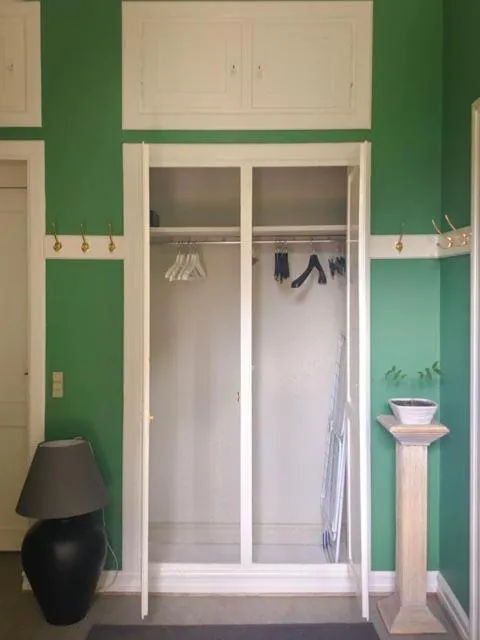 wardrobe in Rotzowlund BnB