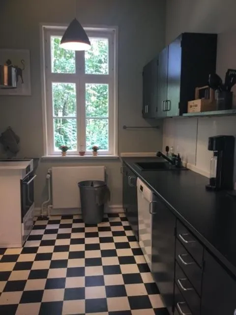 Kitchen or kitchenette in Rotzowlund BnB