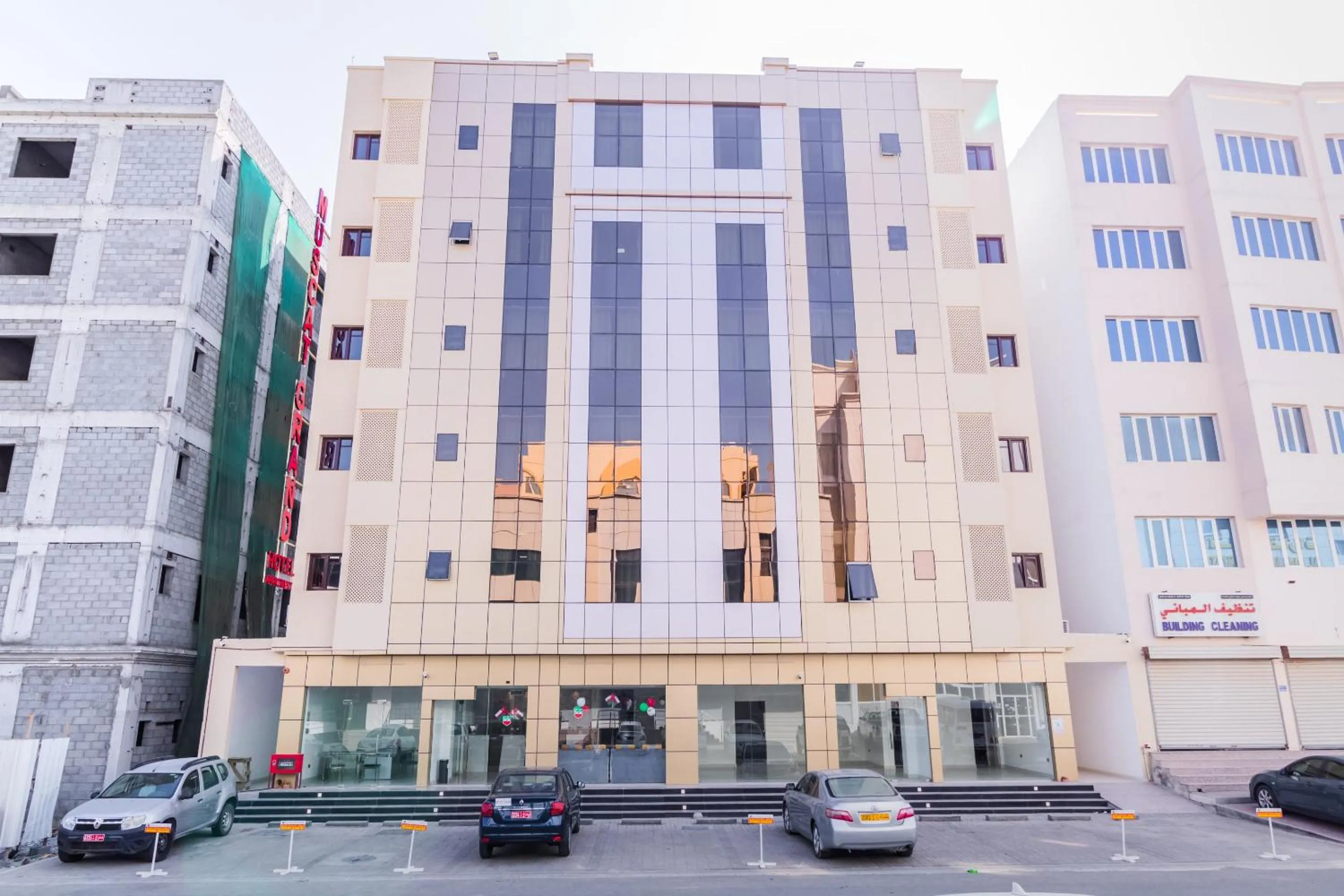 Facade/entrance in Super OYO 106 Muscat Grand Hotel Apartment