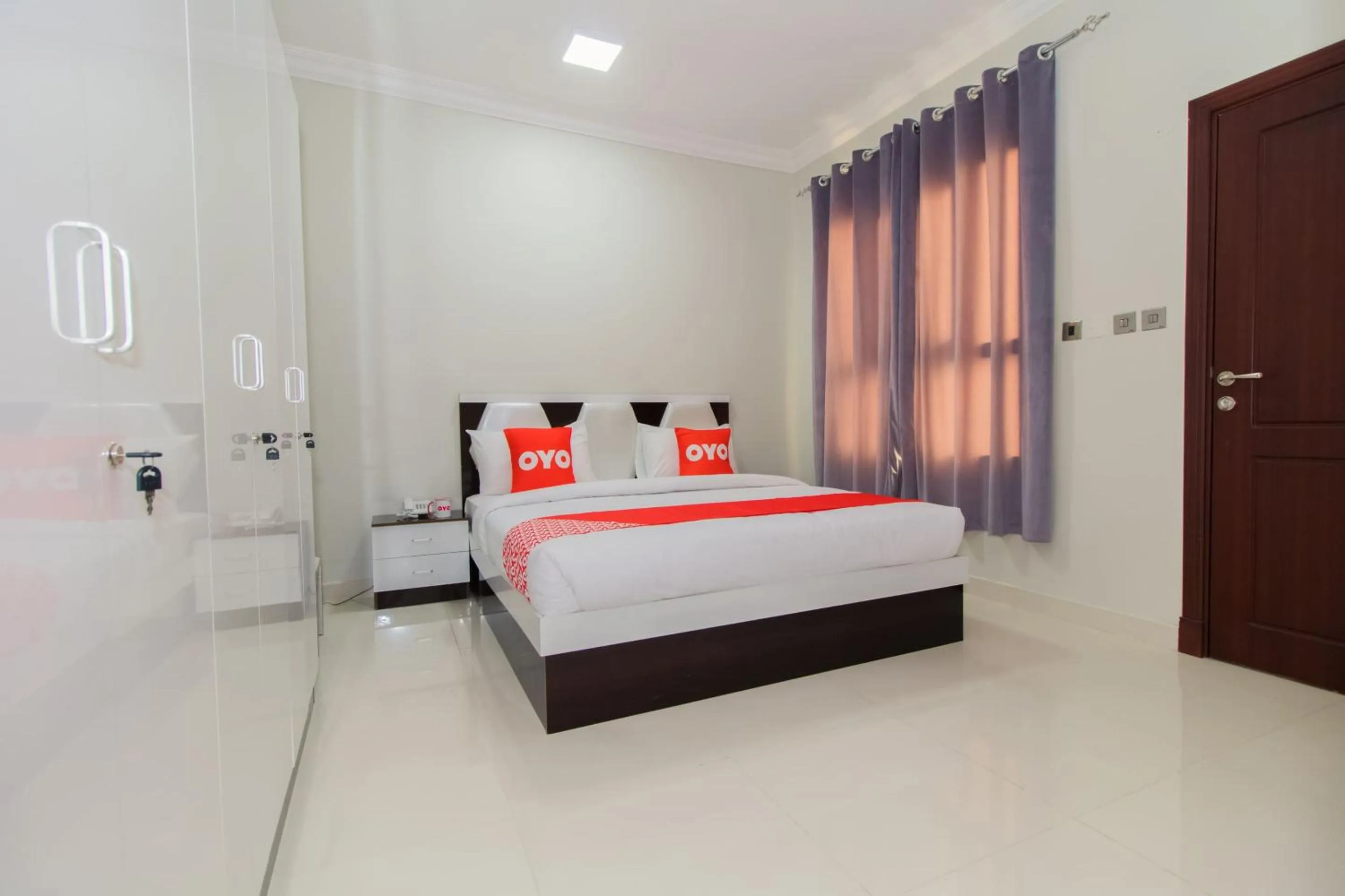 Bedroom, Bed in Super OYO 106 Muscat Grand Hotel Apartment