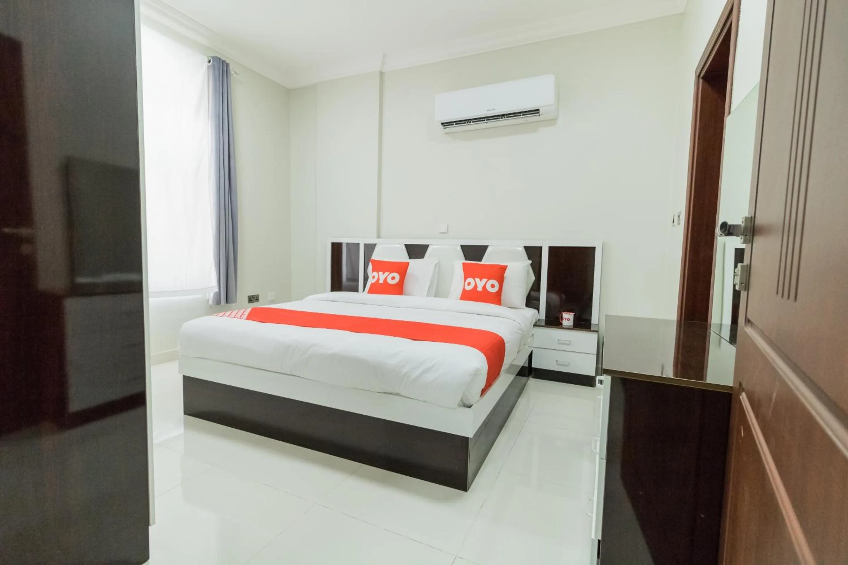 Bedroom, Bed in Super OYO 106 Muscat Grand Hotel Apartment