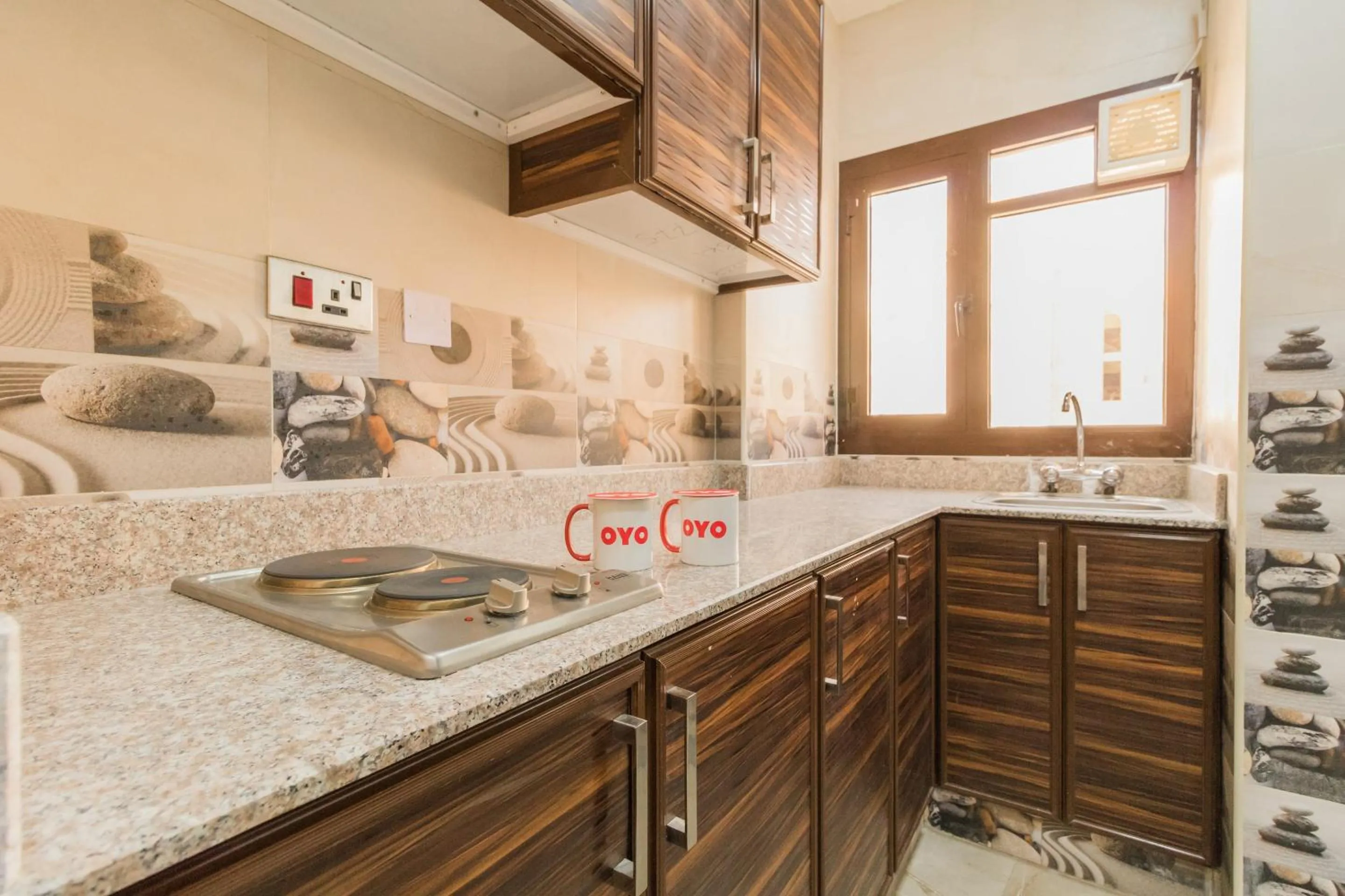 Bedroom in Super OYO 106 Muscat Grand Hotel Apartment