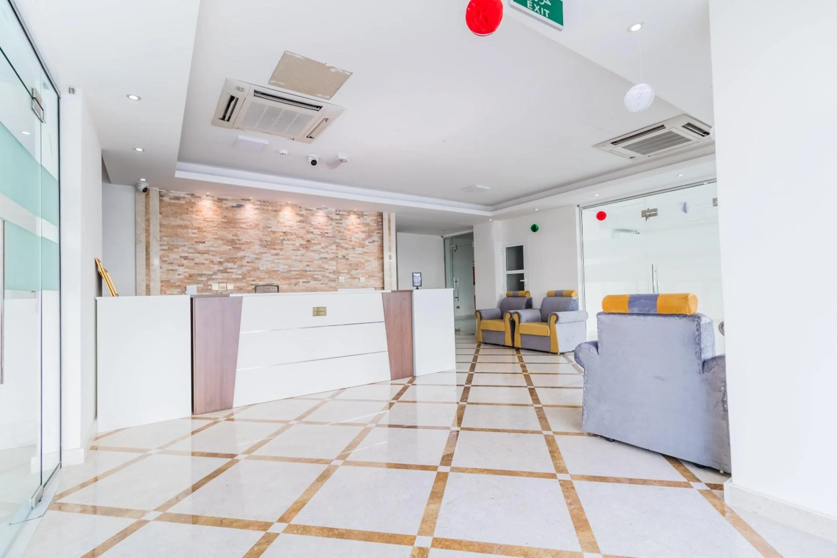 Lobby or reception in Super OYO 106 Muscat Grand Hotel Apartment