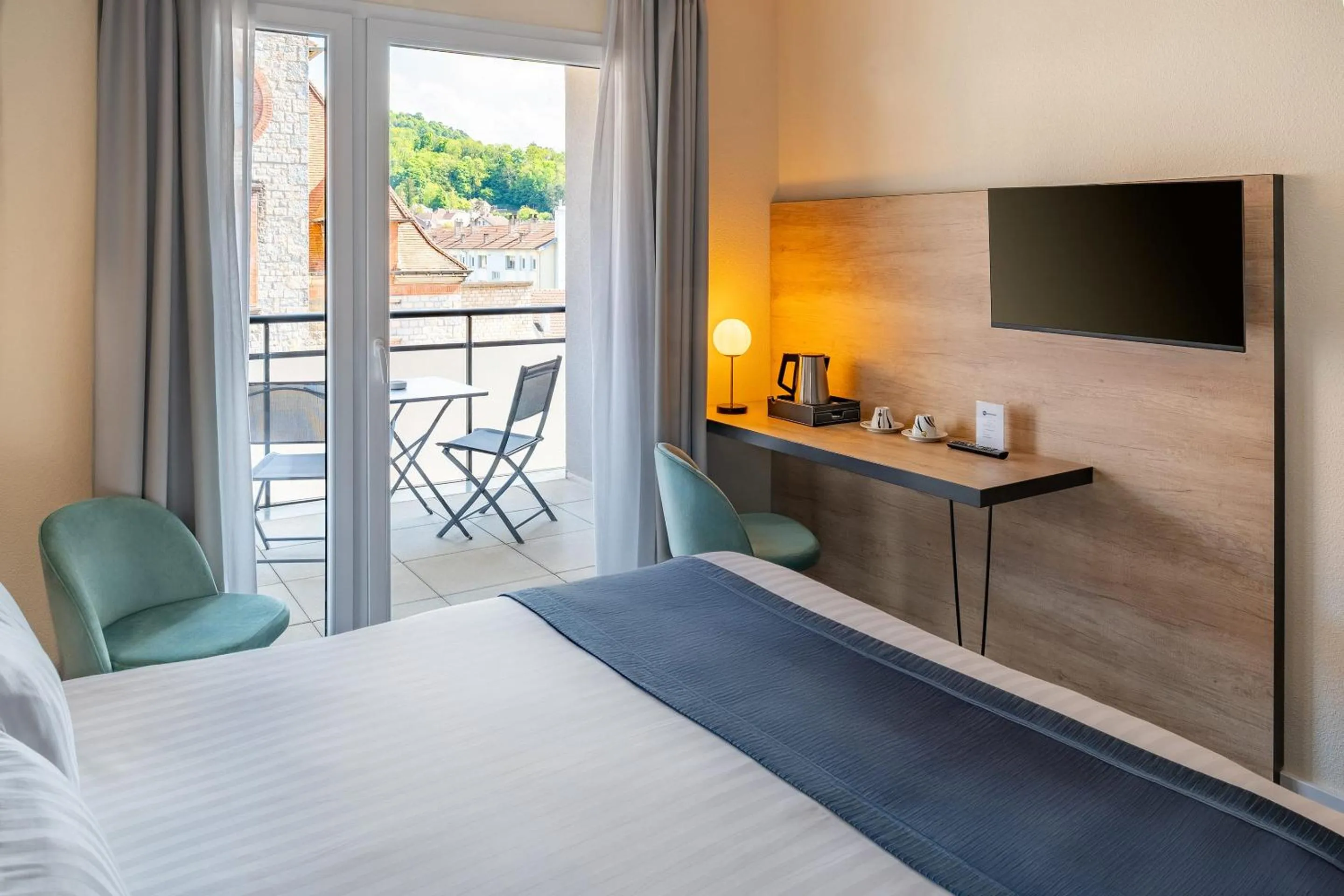 Photo of the whole room, Bed in Best Western Hotel Fontaine Argent