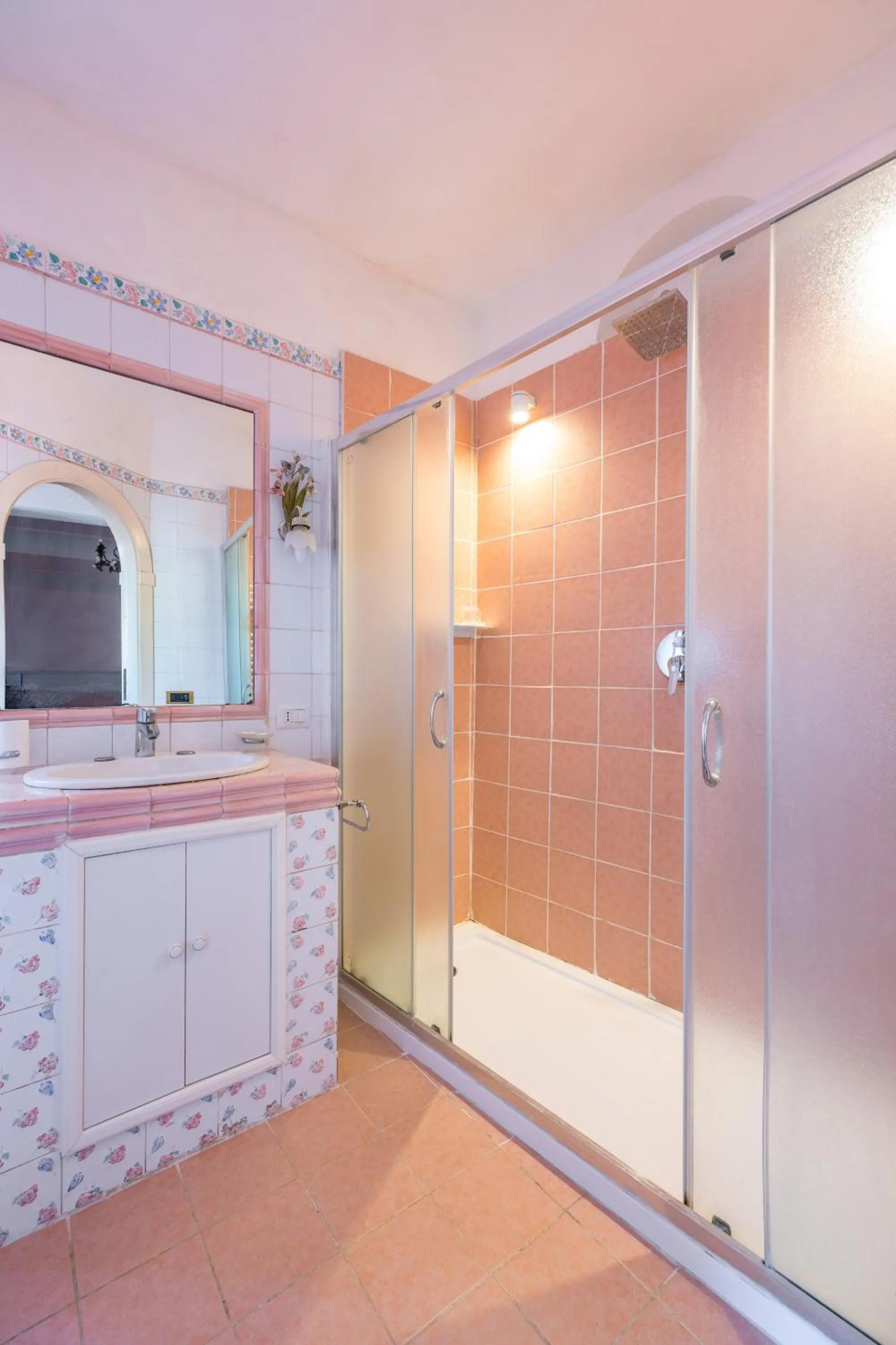 Shower in La Casa Di Bruno Napoli