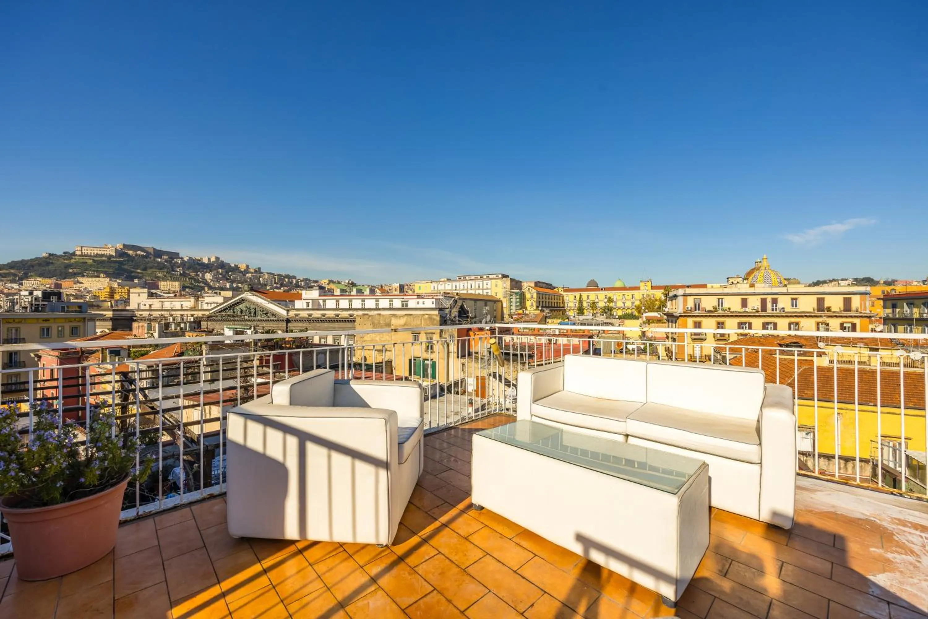 Balcony/Terrace in La Casa Di Bruno Napoli