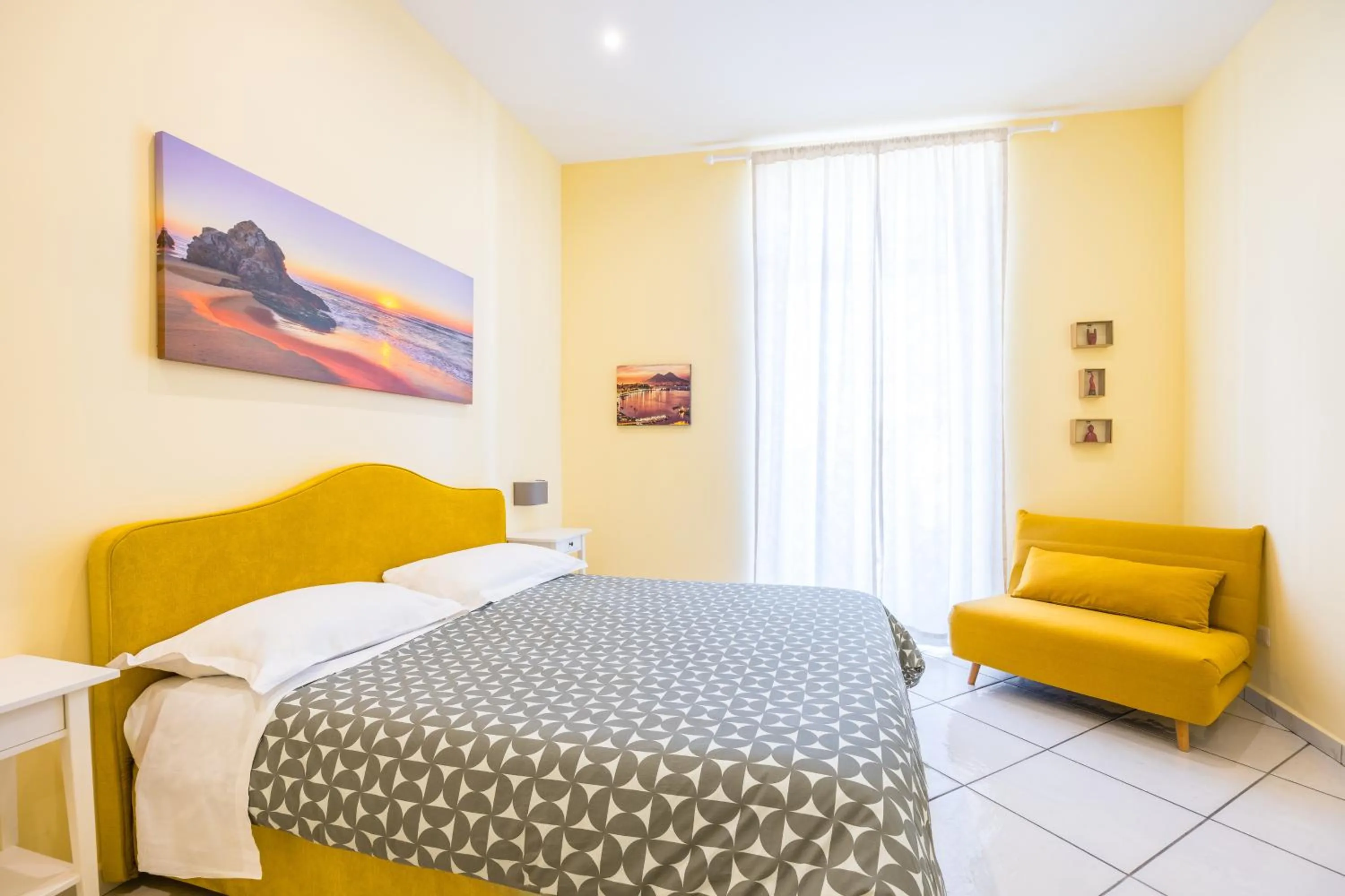 Bed in La Casa Di Bruno Napoli