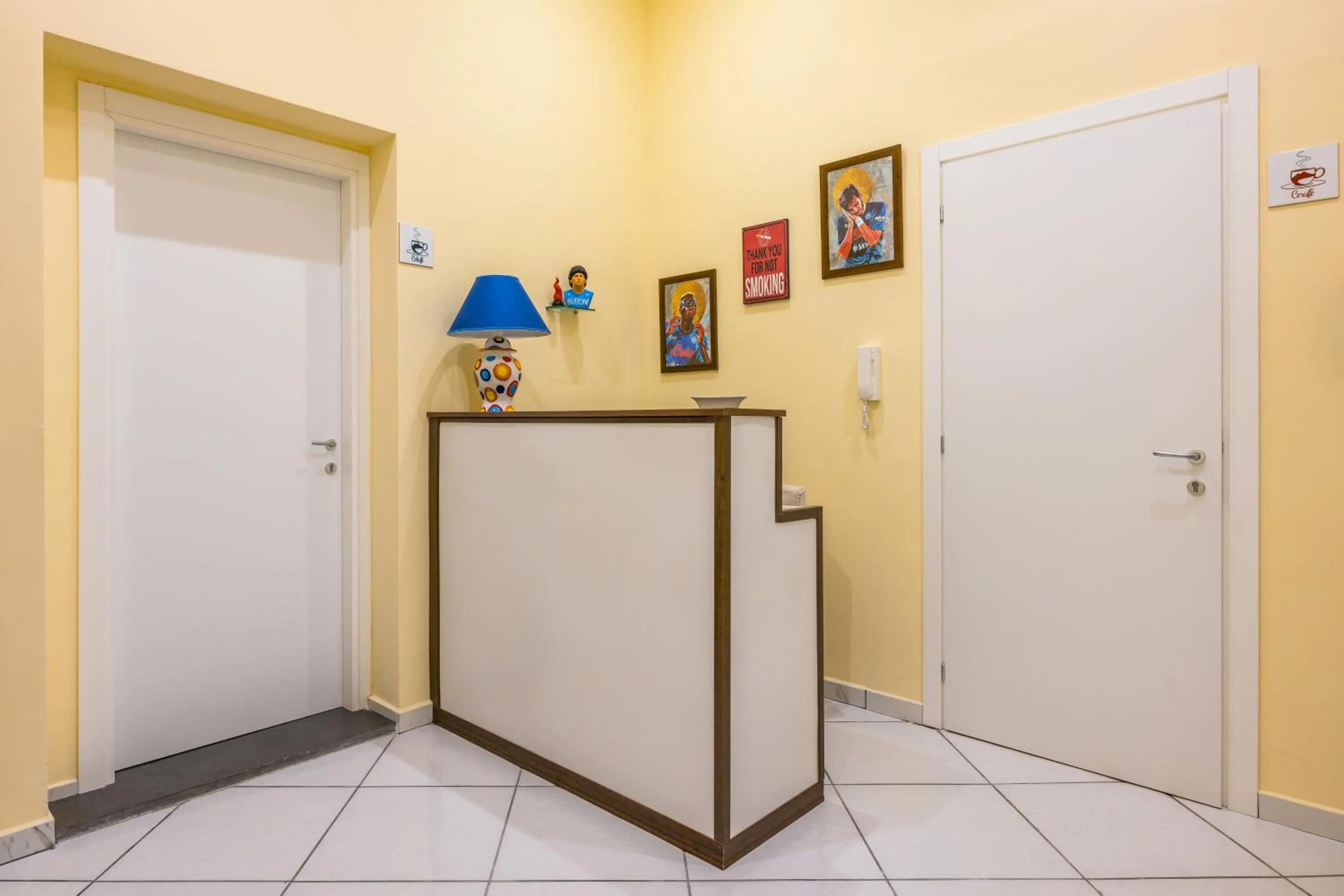 Lobby or reception in La Casa Di Bruno Napoli