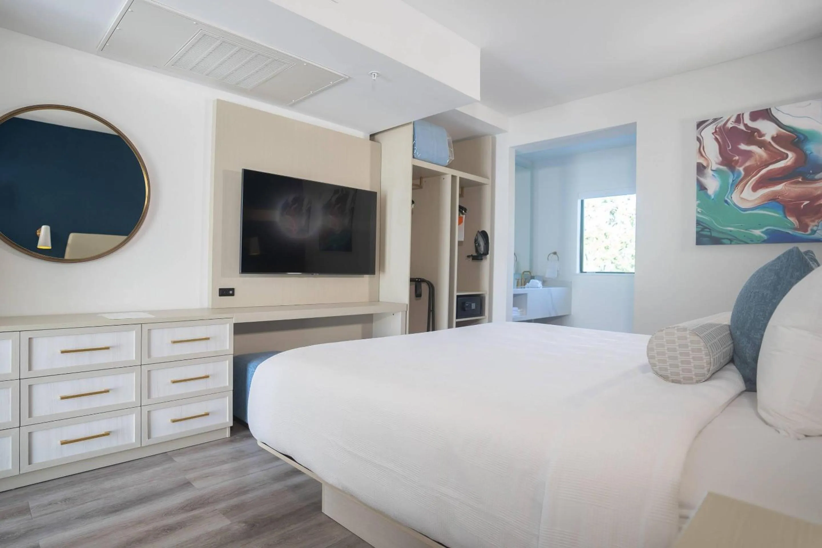 King Suite with Sofa Bed in DASKK Orlando Hotel near Universal Blvd, an Ascend Collection Hotel