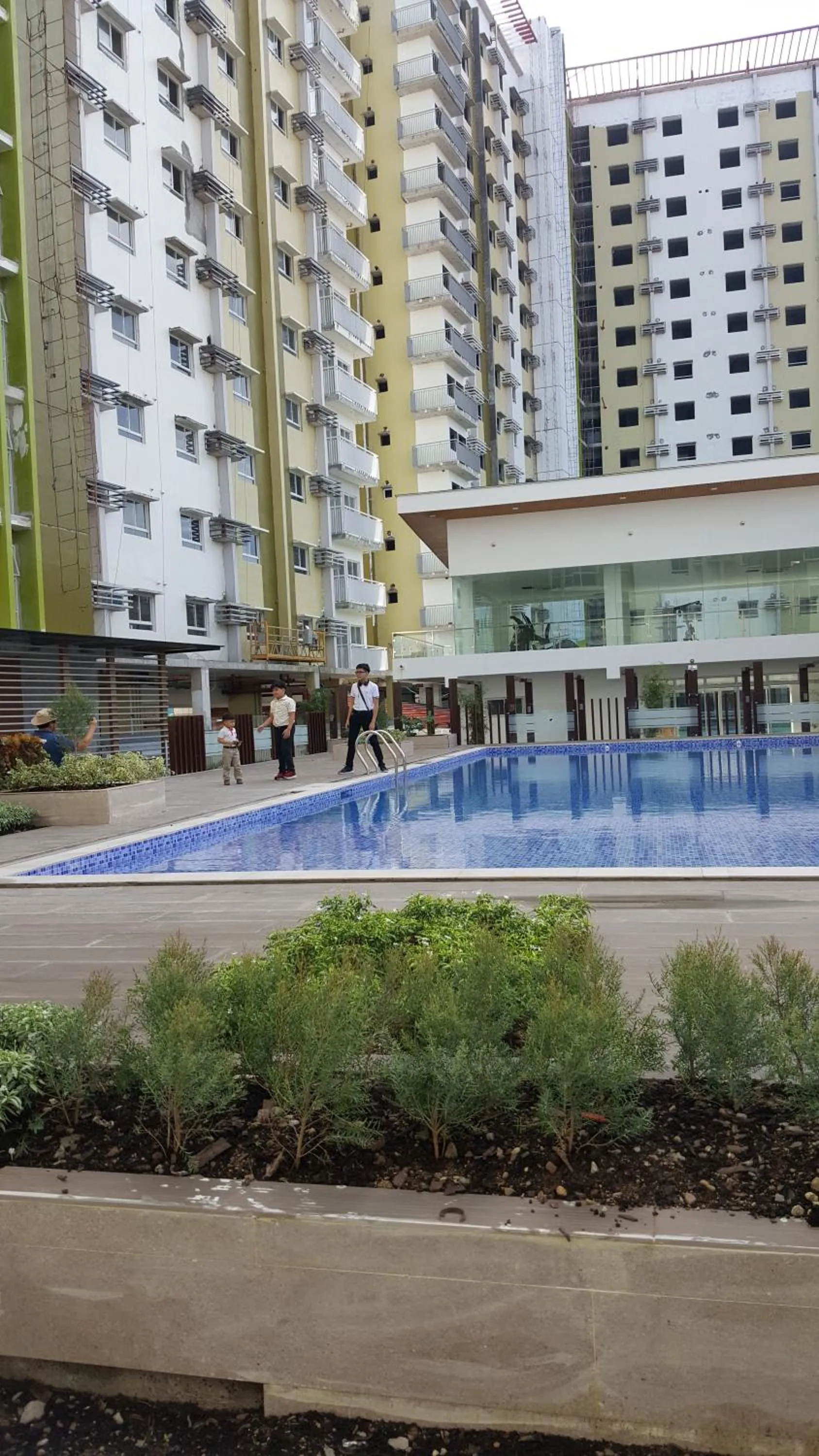 Swimming pool in Mesaverte Residences AFS Suites