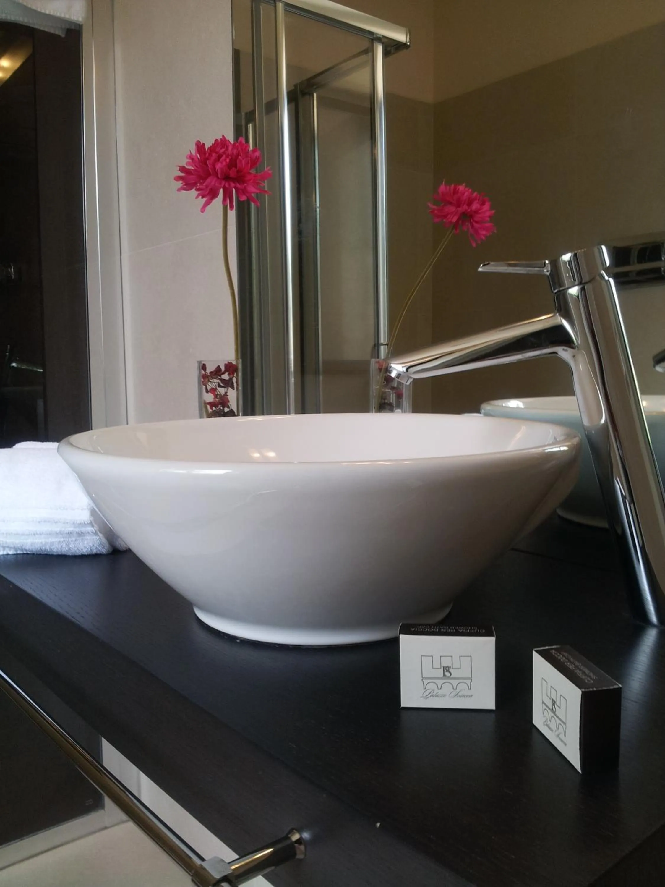 Decorative detail in Palazzo Sciacca