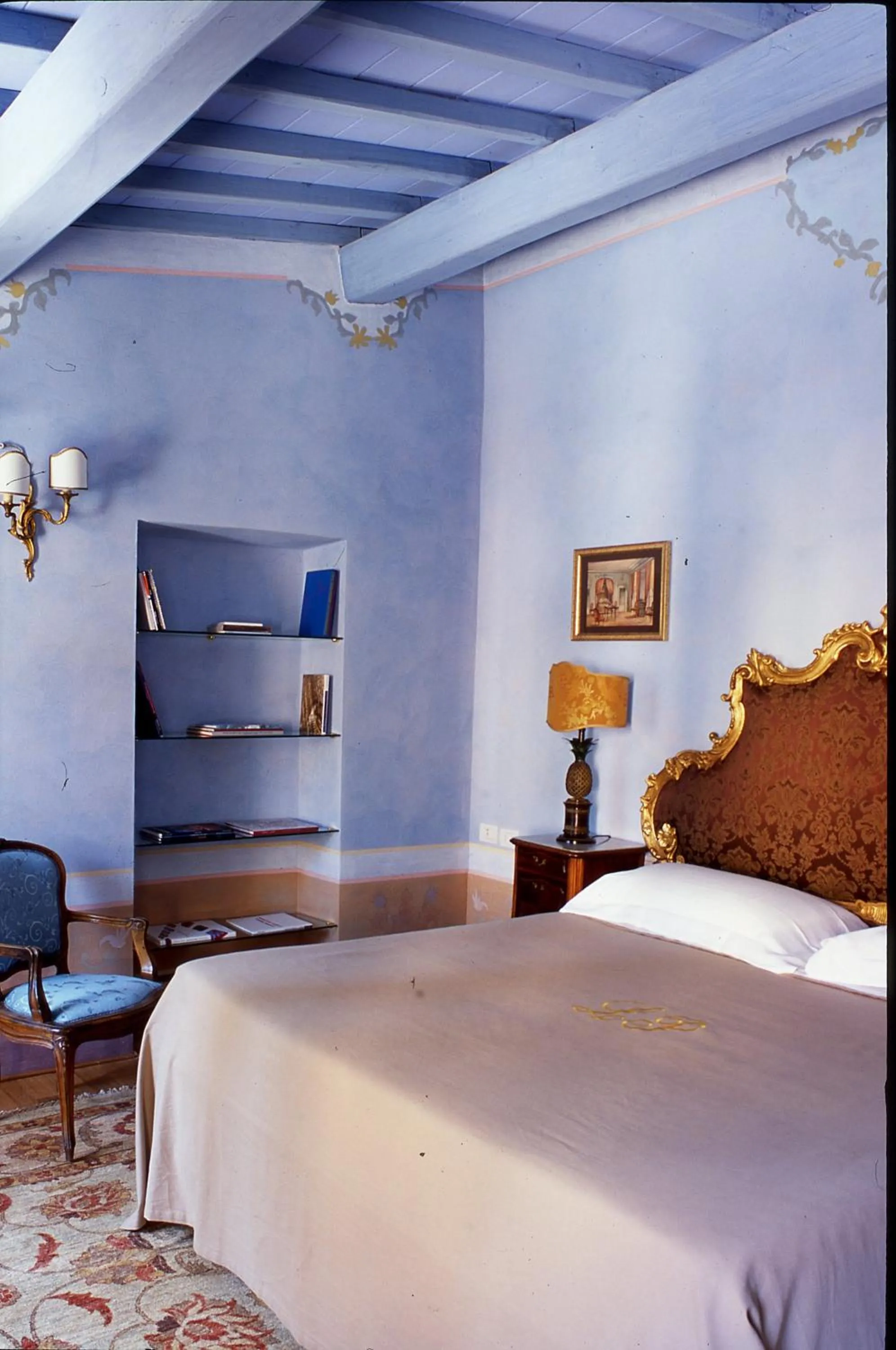 Bed in Locanda Pietrasantese B&B