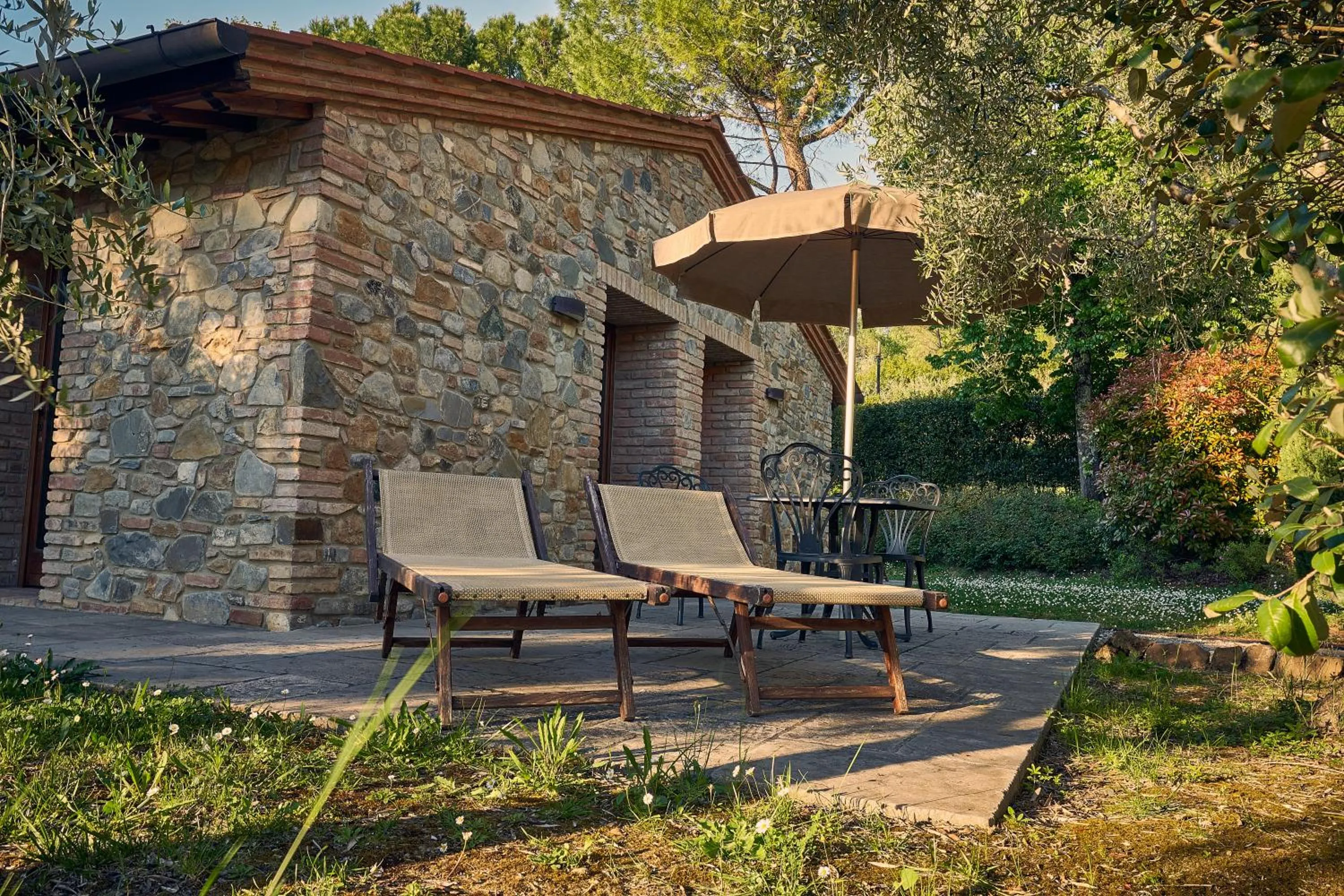 Property building in Borgo San Benedetto