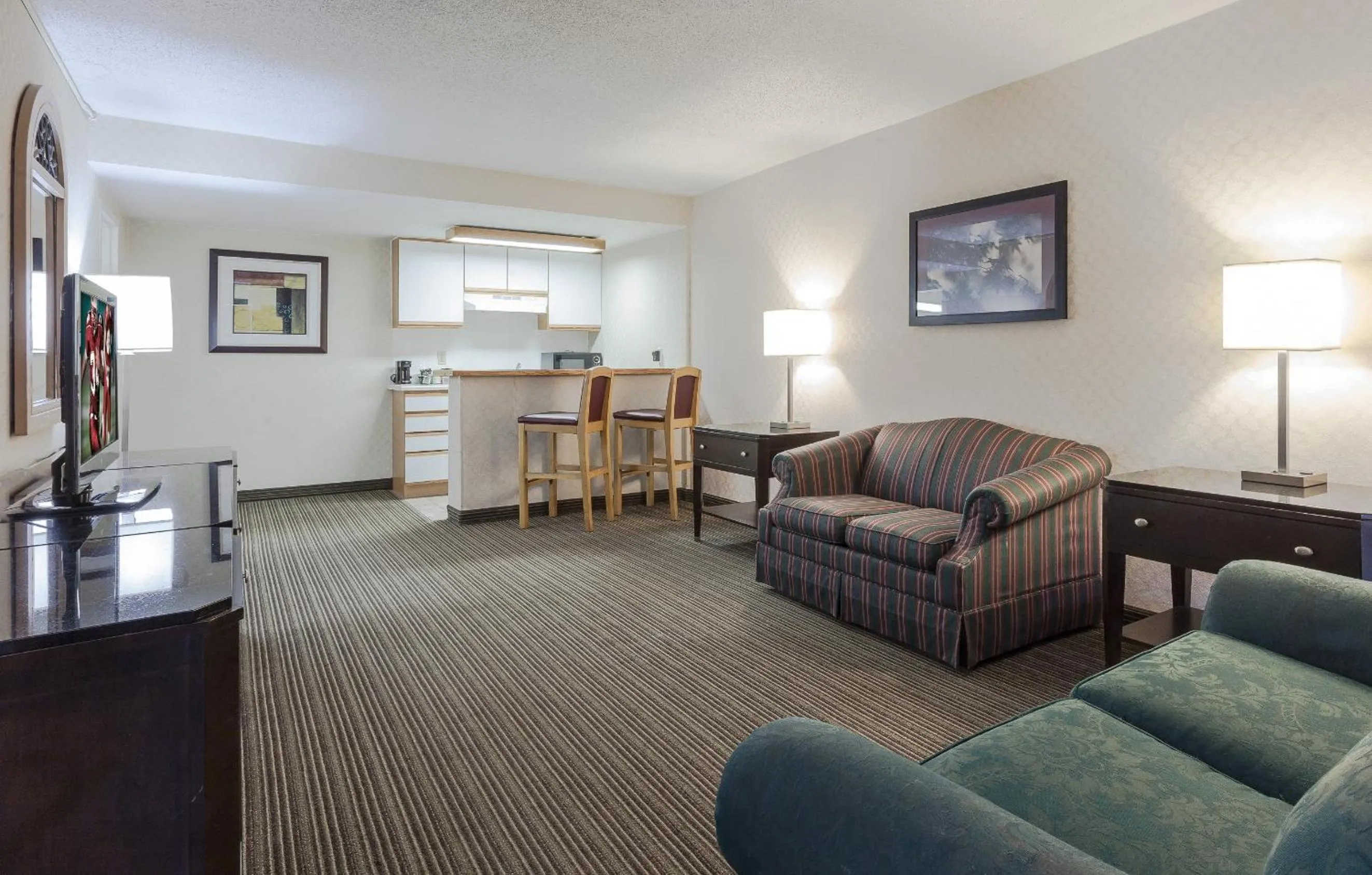 Photo of the whole room in Red Roof Inn & Suites DeKalb