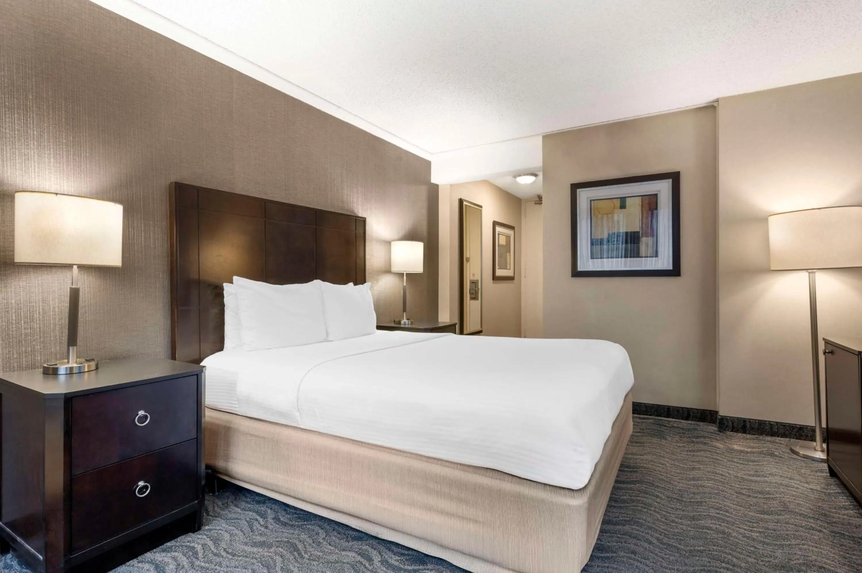 Bedroom, Bed in Best Western Grant Park Hotel