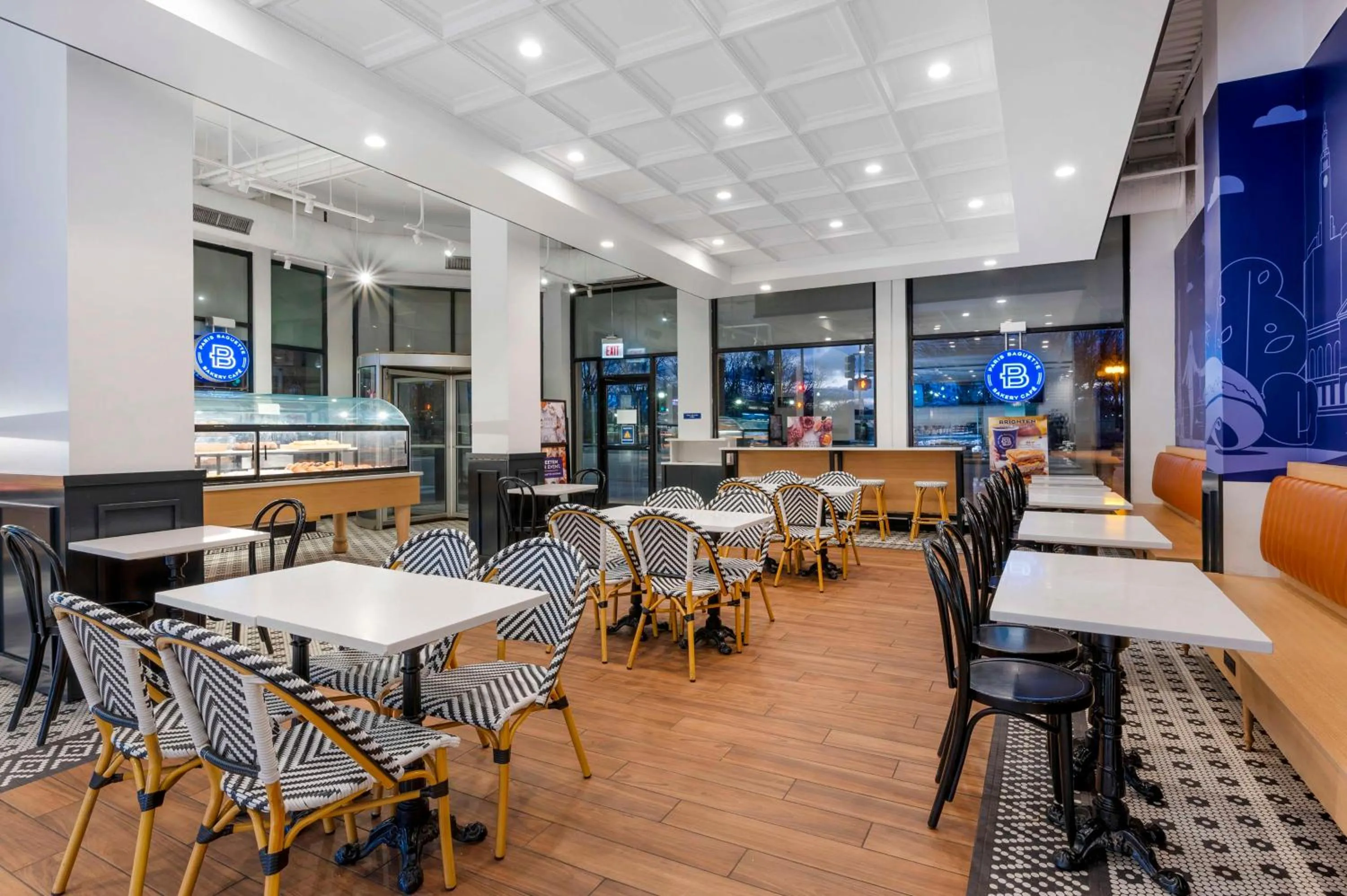 Restaurant/places to eat in Best Western Grant Park Hotel