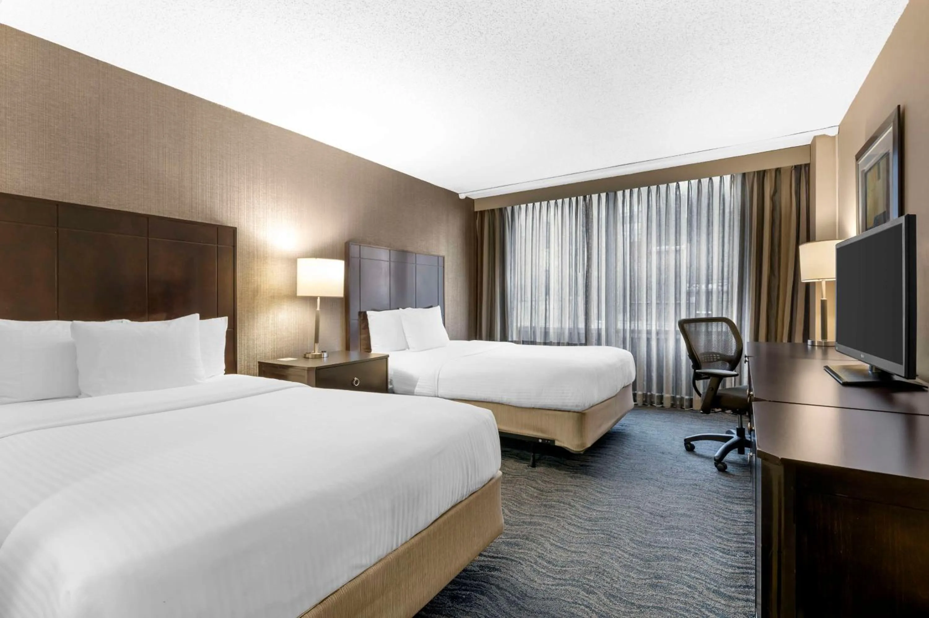 Bedroom, Bed in Best Western Grant Park Hotel