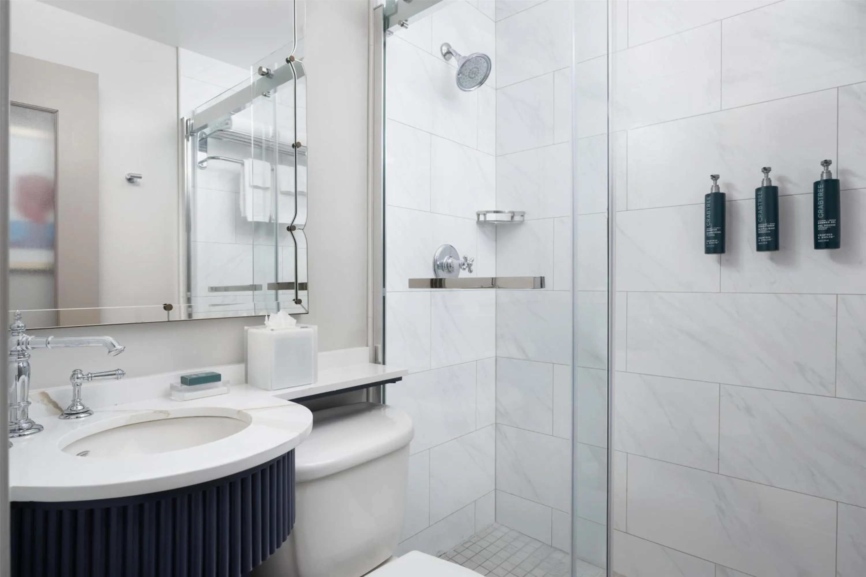 Bathroom in Hilton Orrington/Evanston