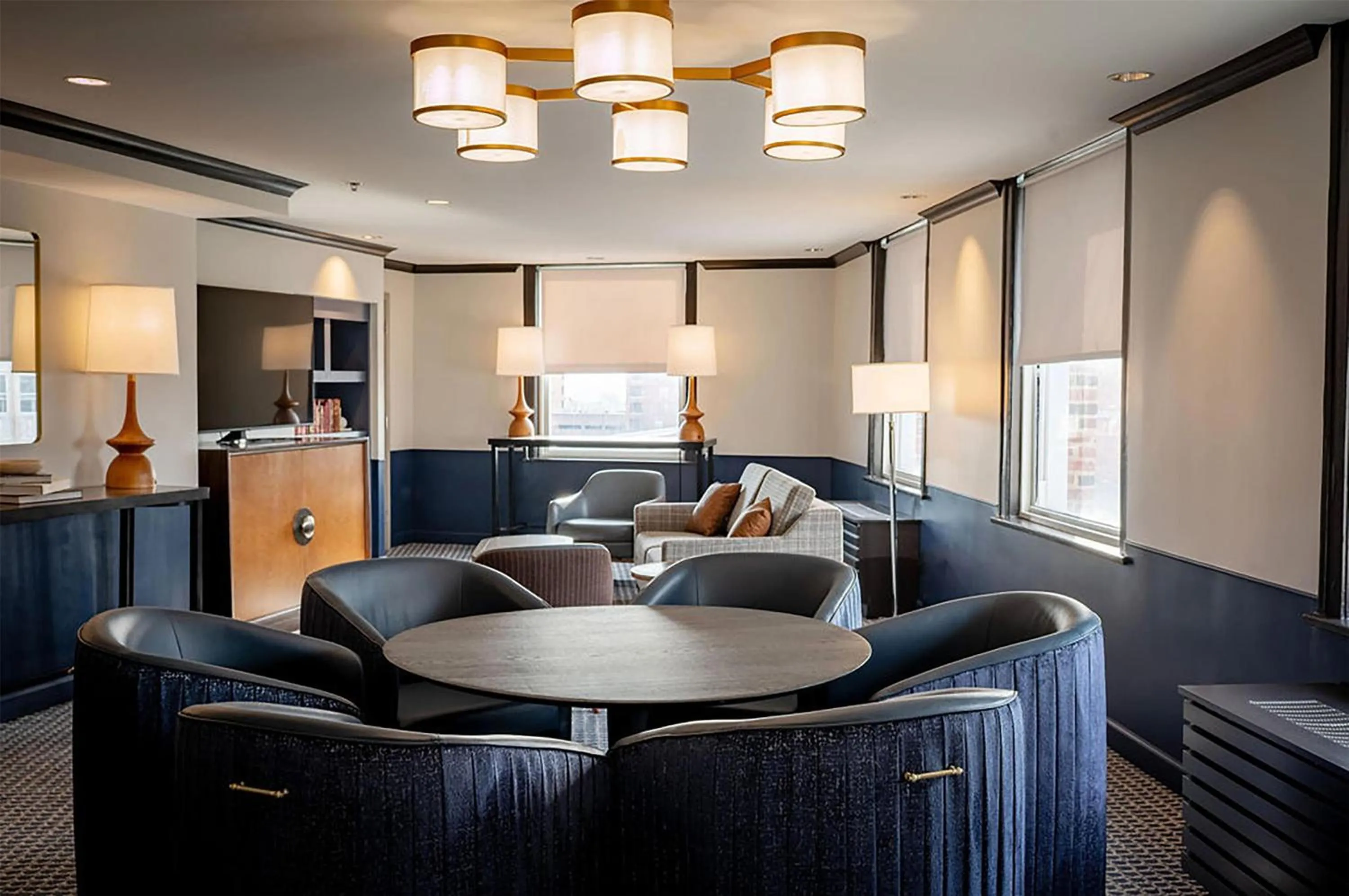 Living room in Hilton Orrington/Evanston