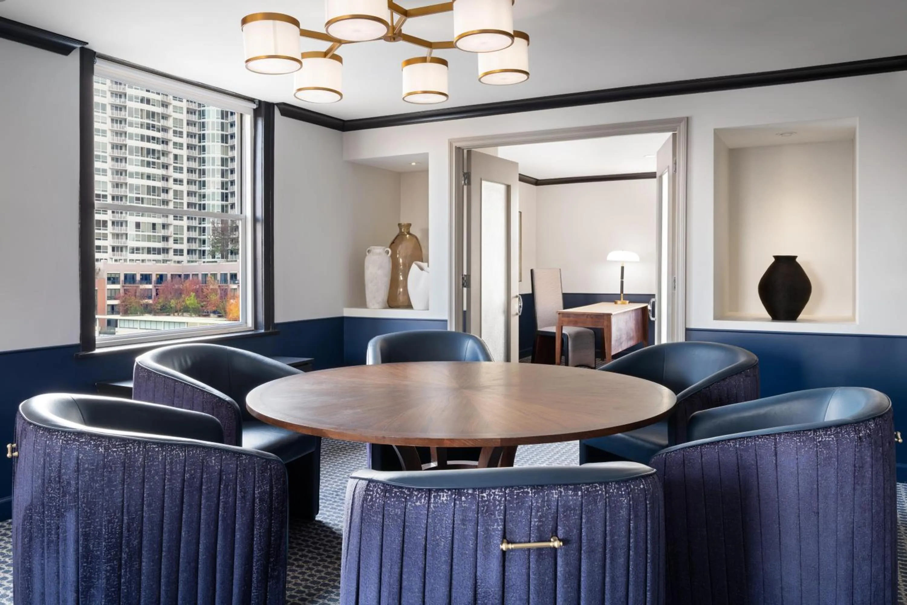 Living room in Hilton Orrington/Evanston