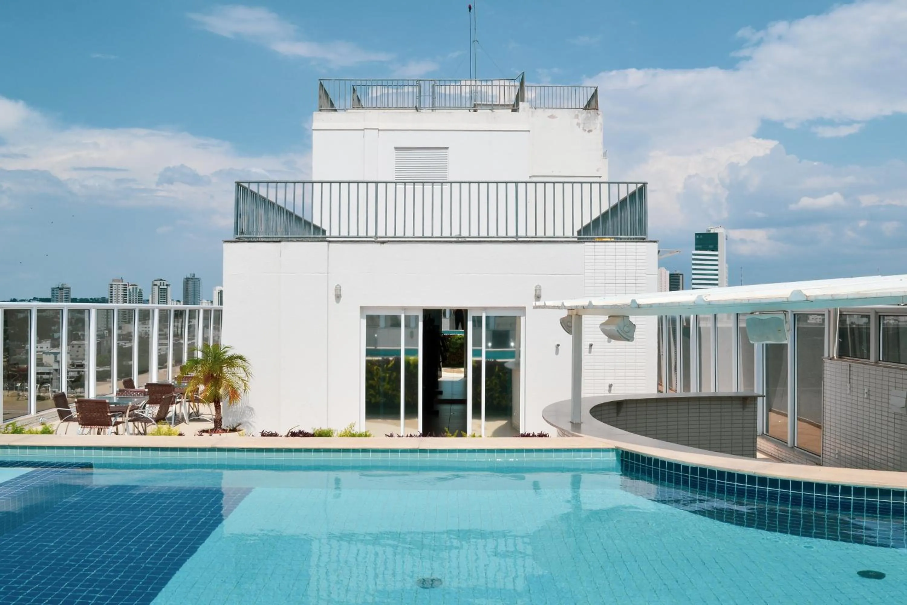 Day in Nobile Inn London Anápolis