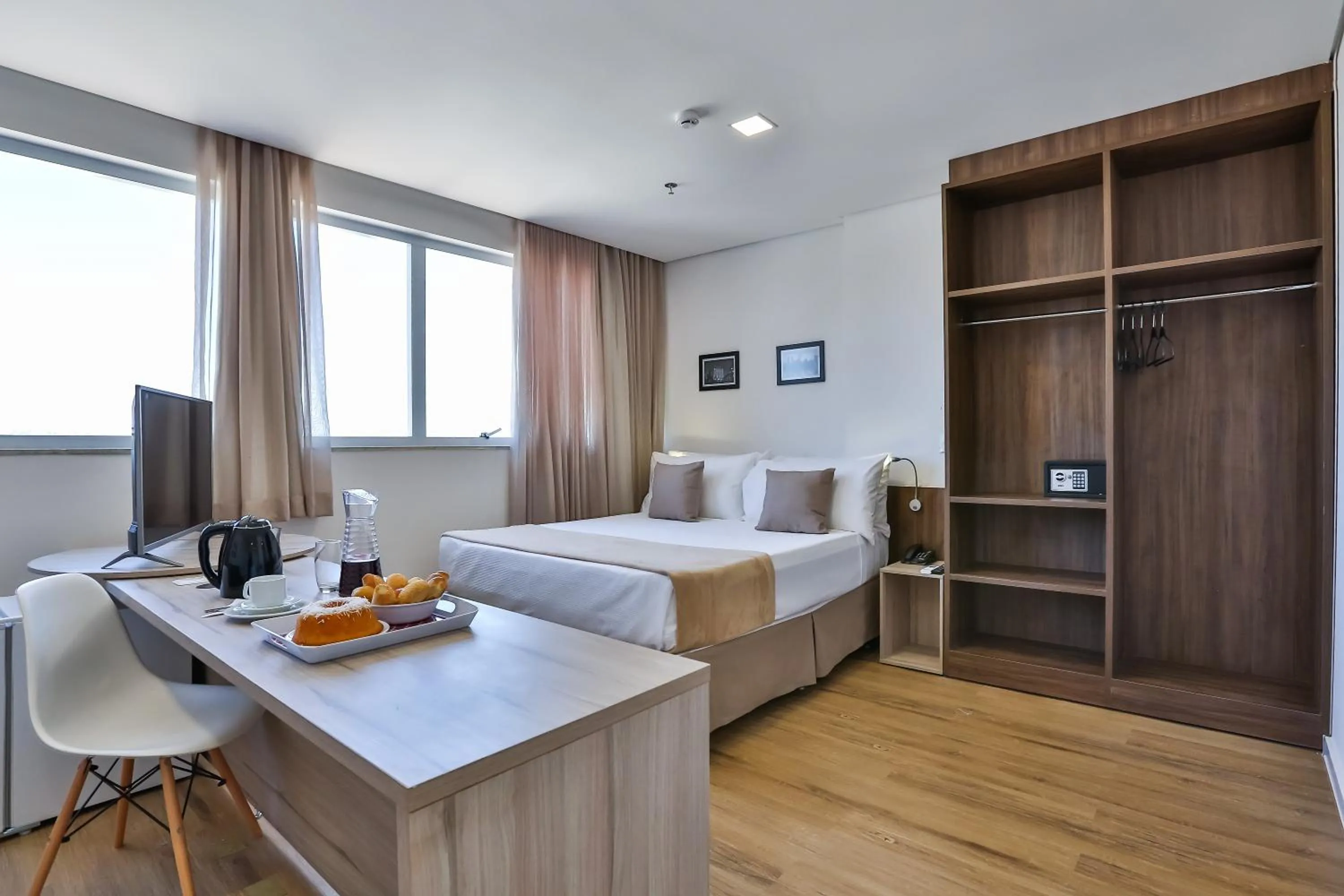 Photo of the whole room, Bed in Nobile Inn London Anápolis