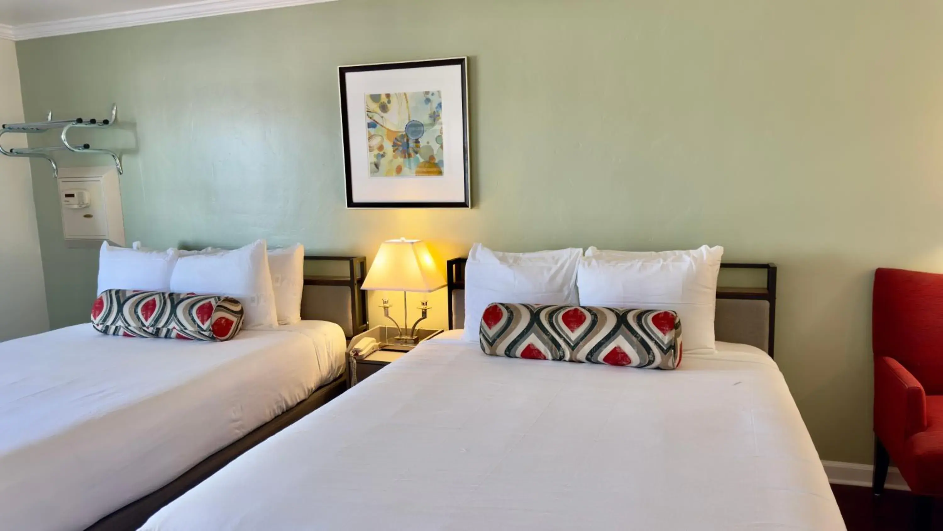 Superior Queen Room with Two Queen Beds in Marina Village Inn Superior Queen Room with Two Queen Beds in Marina Village Inn