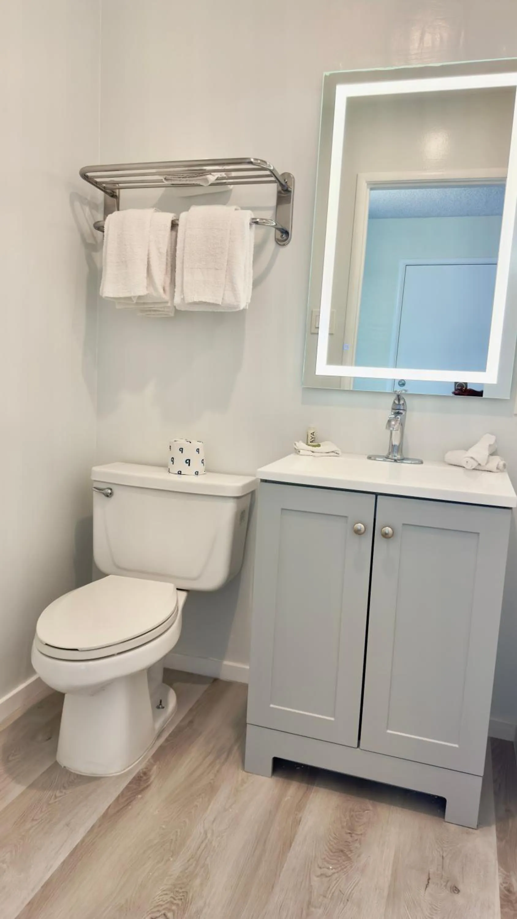 Bathroom in Marina Village Inn