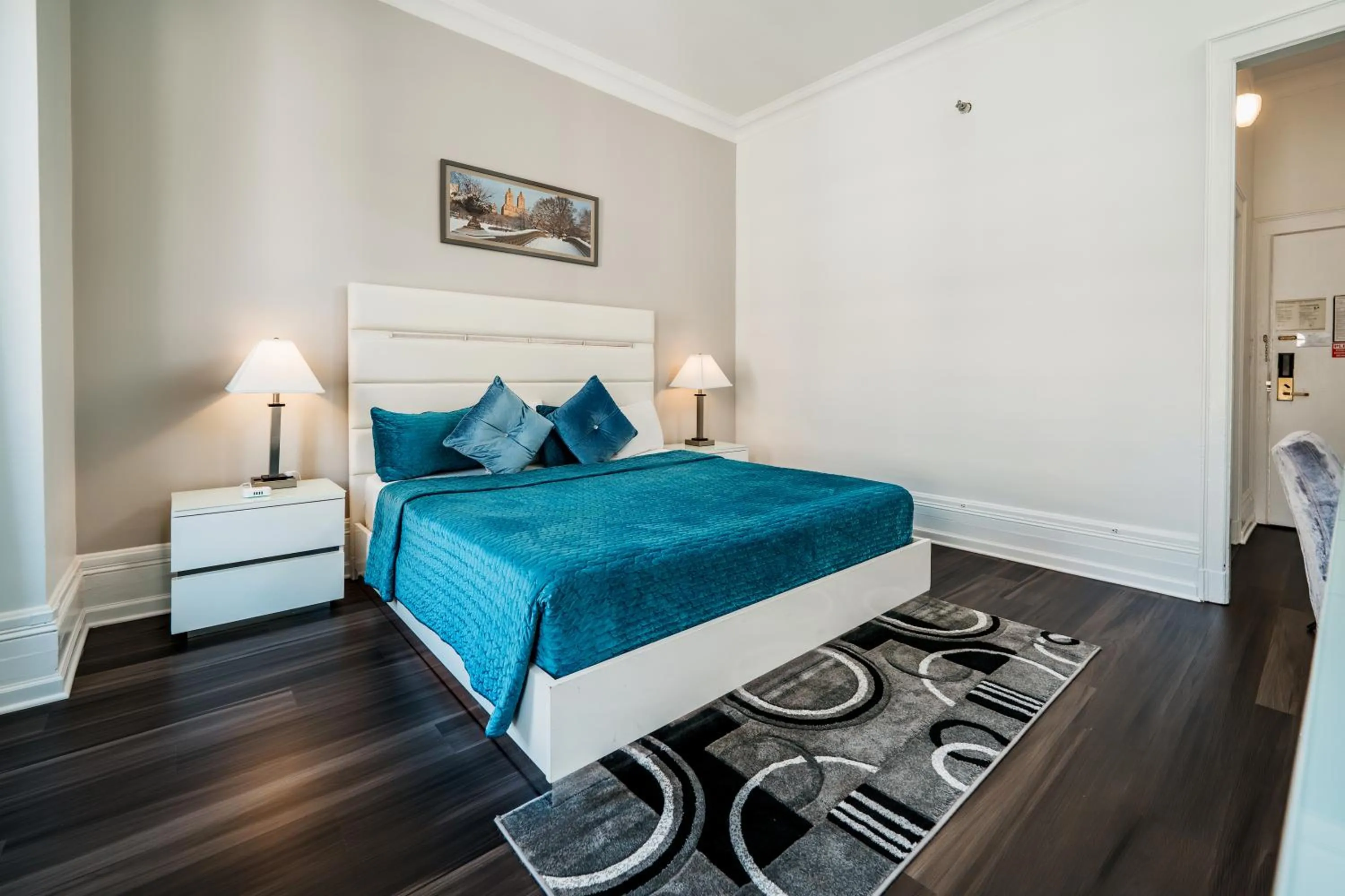 Bedroom, Bed in Congress Plaza Hotel Chicago