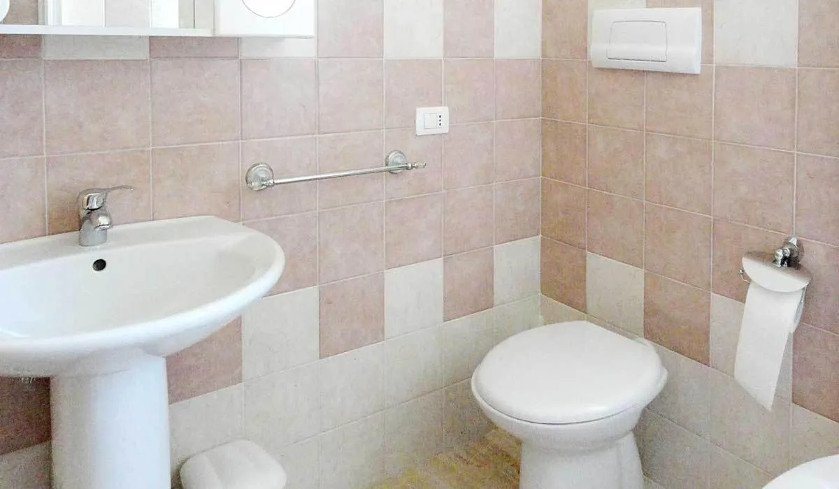 Bathroom in affittacamere S'Ortensia