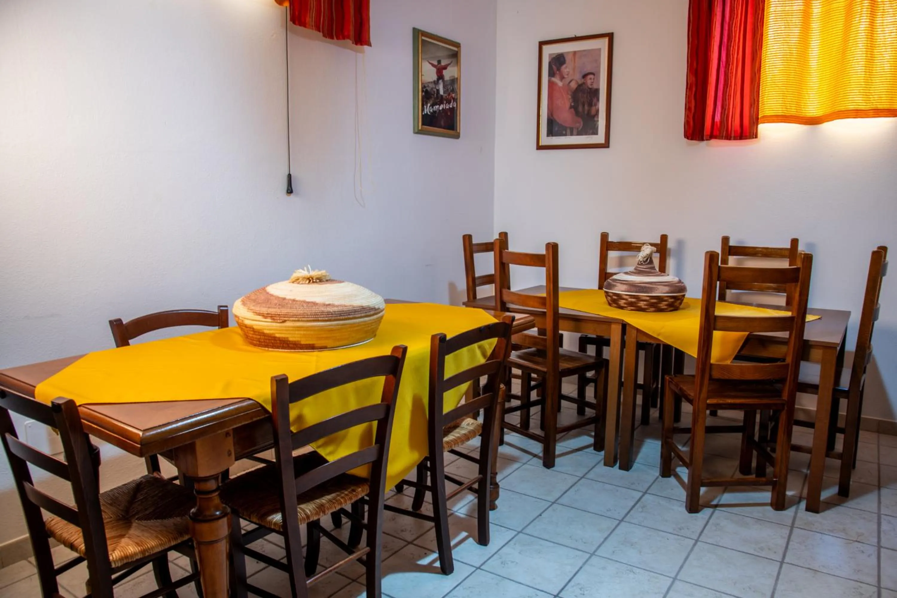 Dining area in affittacamere S'Ortensia