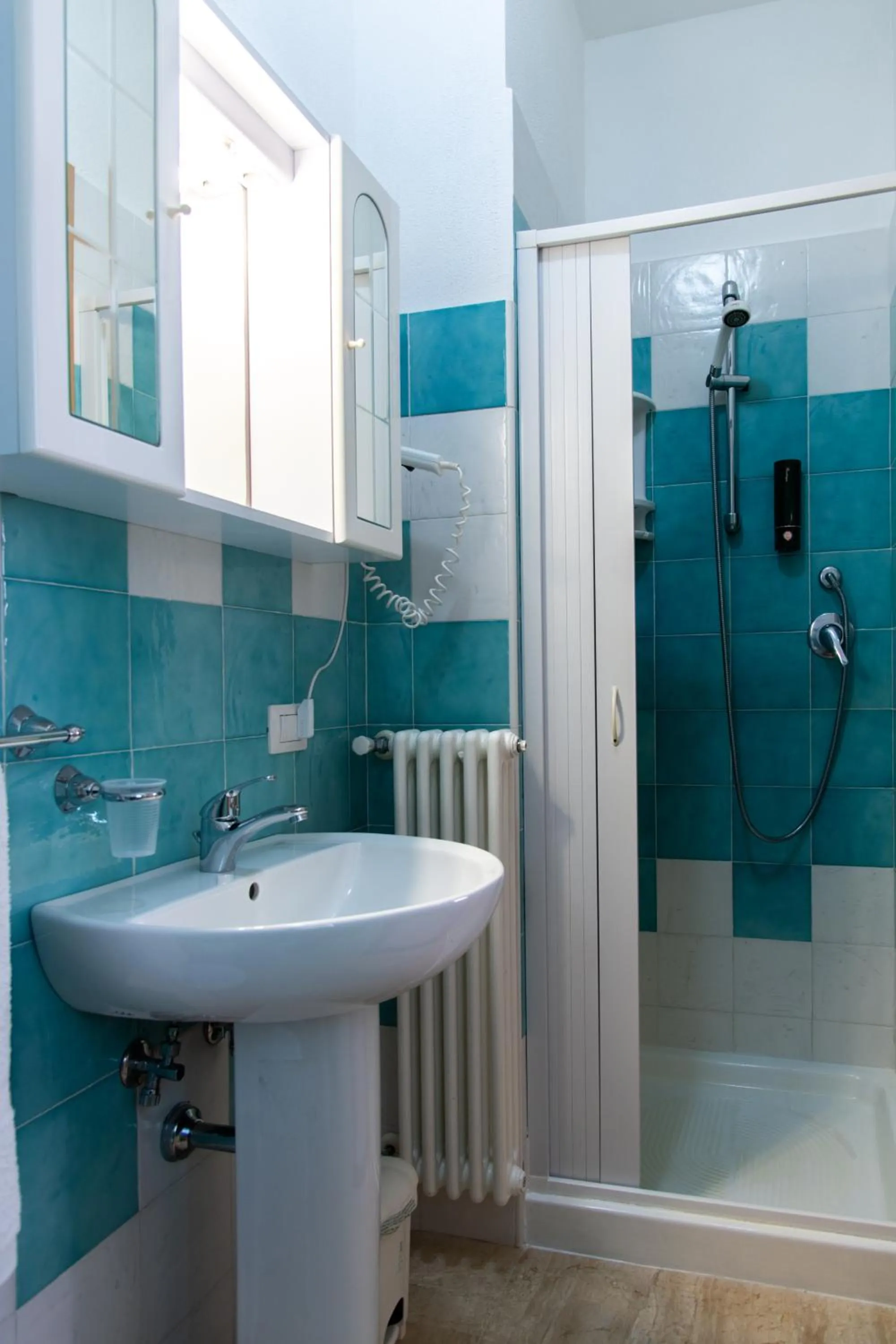 Shower in affittacamere S'Ortensia