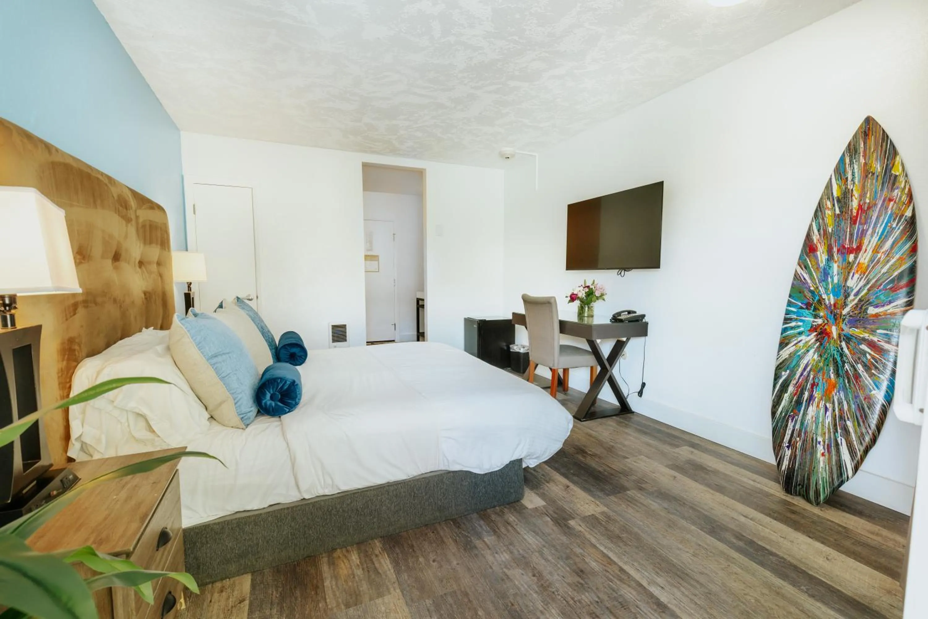 Bedroom, Bed in Surfer Beach Hotel