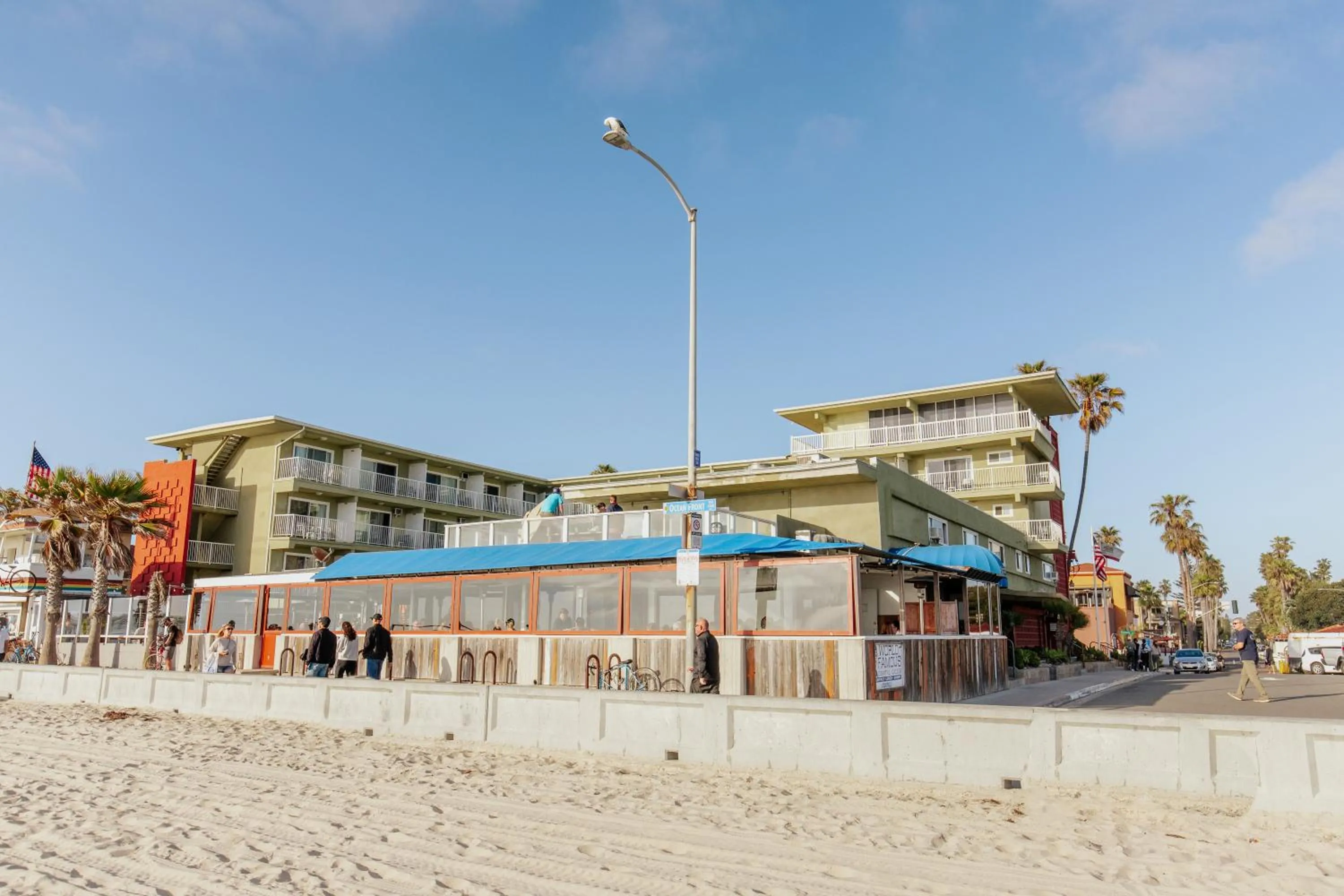 Summer in Surfer Beach Hotel