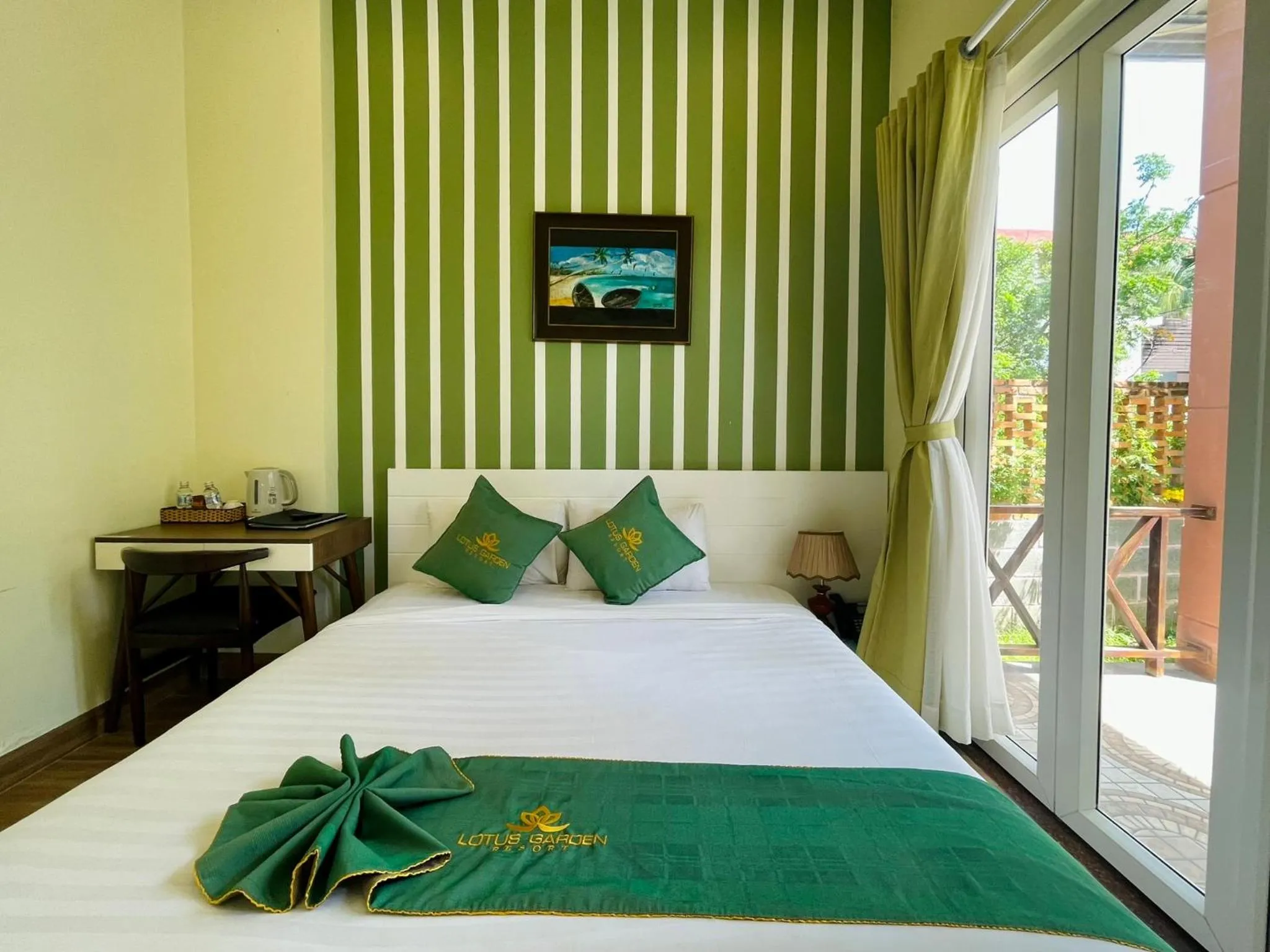 Bedroom, Bed in Lotus Garden Muine Resort & Spa