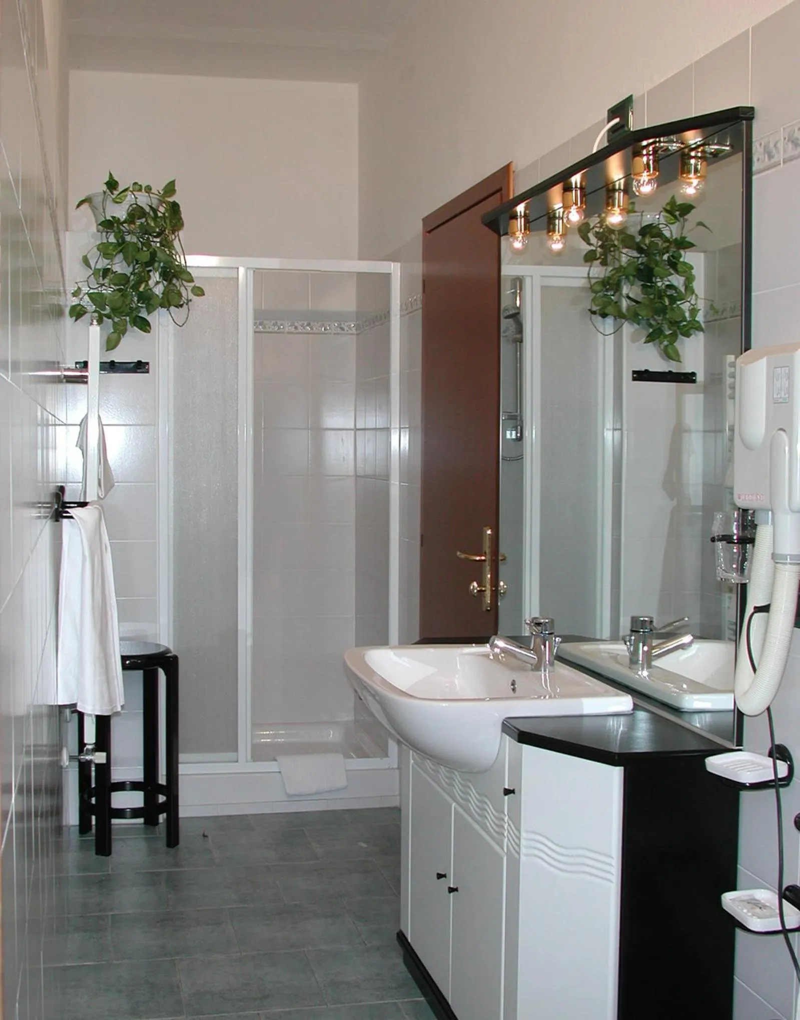 Bathroom in Hotel Firenze