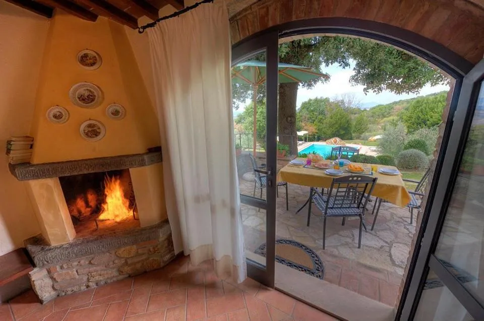 Dining area in La Vecchia Sassa